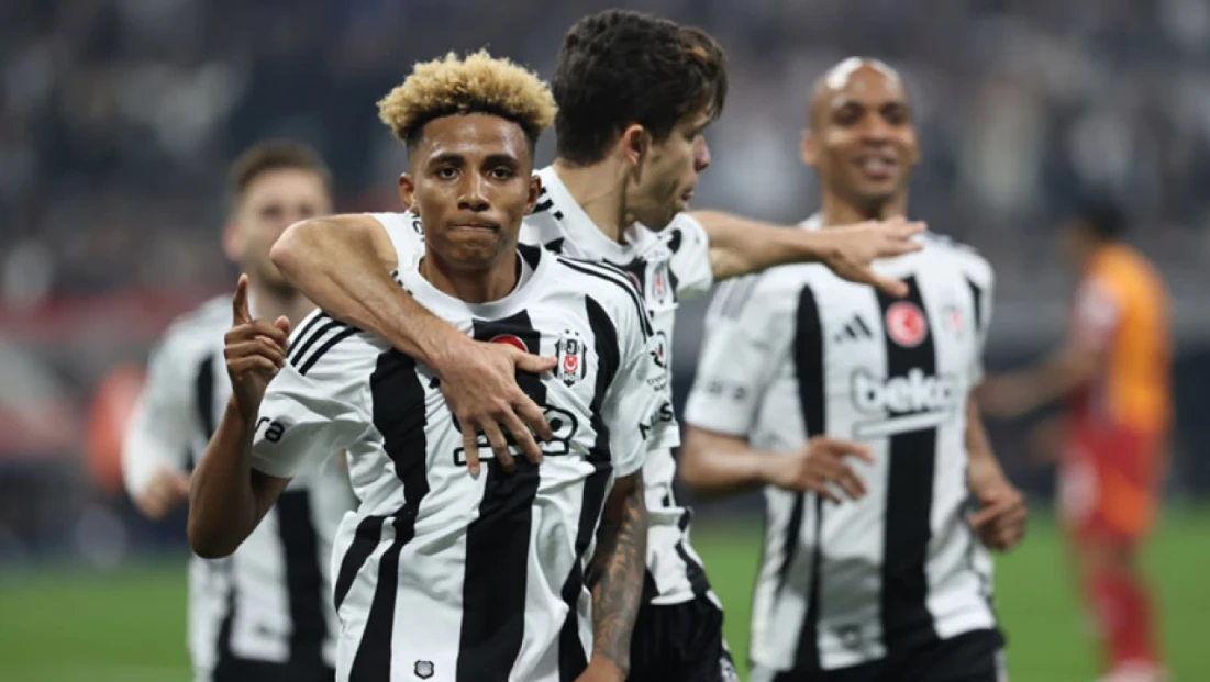Beşiktaş’tan Galatasaray’a ağır çelme! Ünvan söktü!