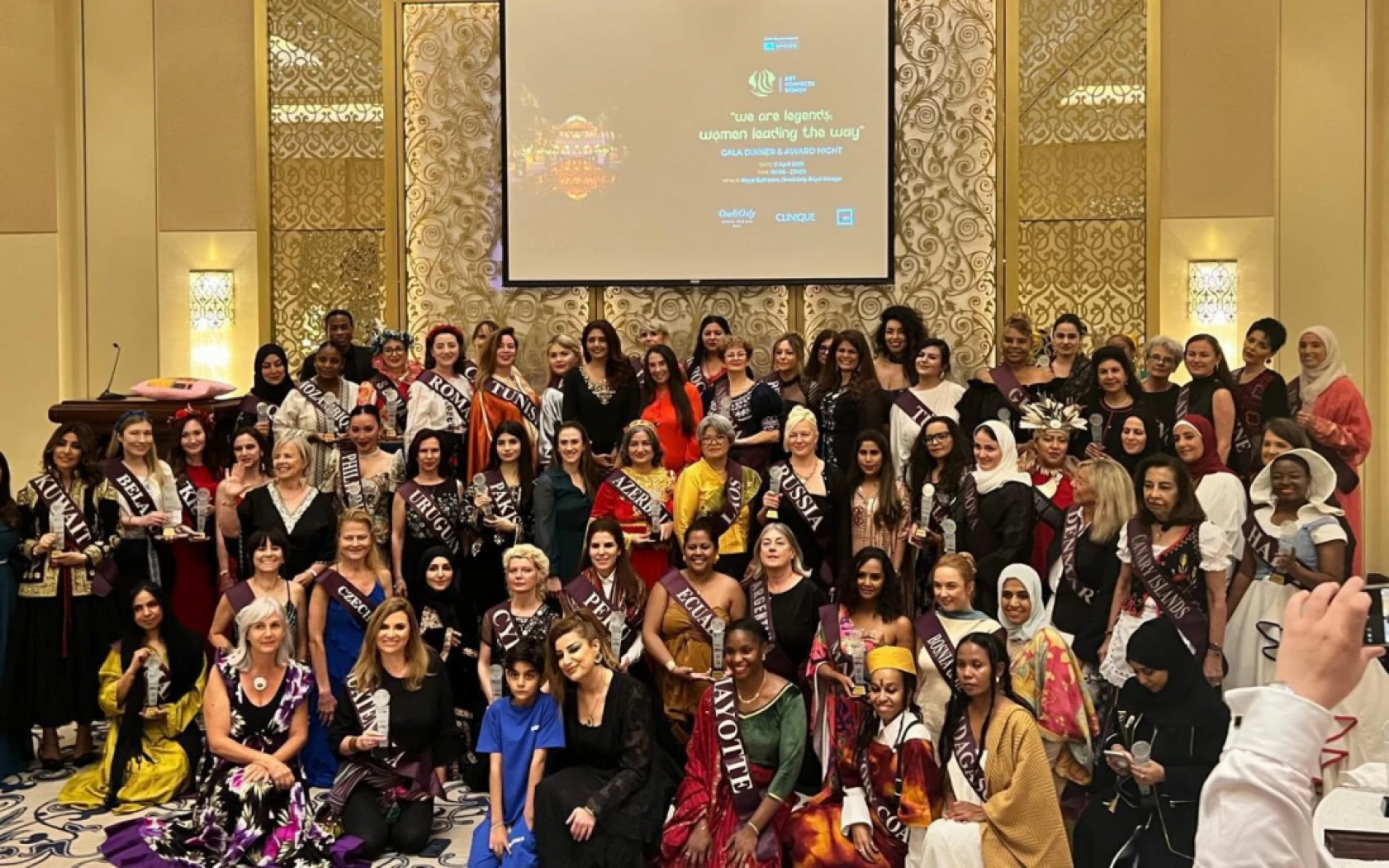 Ressam Pınar Tuba Biçmen'den Dubai çıkarması! Türkiye'yi başarıyla temsil etti!