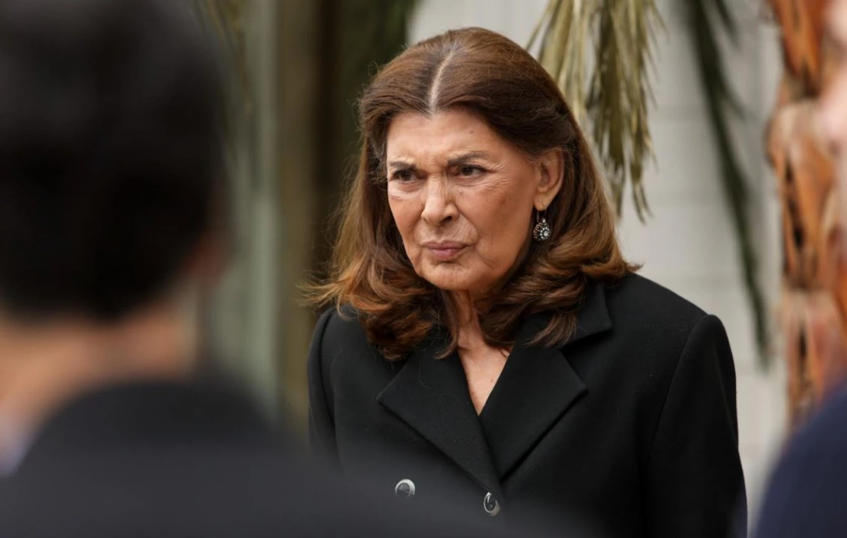 Seyran ve Suna karşı karşıya geliyor