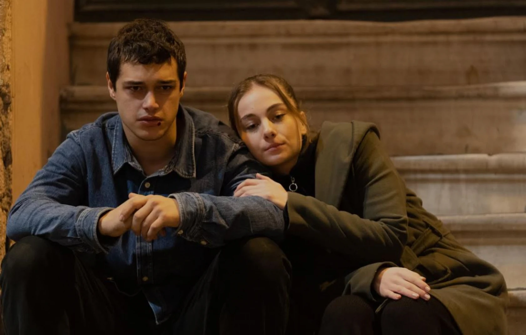 Sahipsizler'de Azize'nin gidişi kardeşleri yıktı