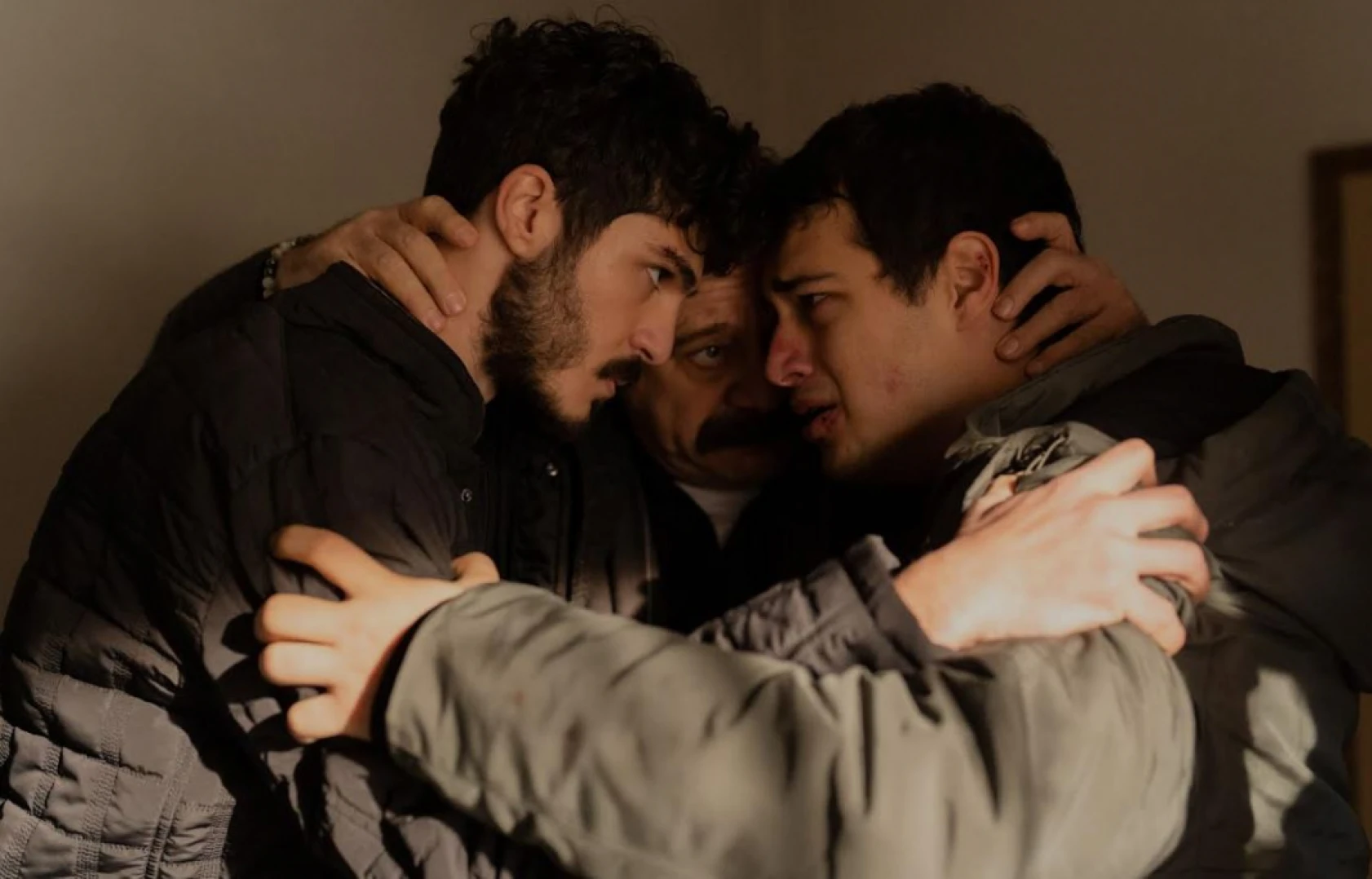 Sahipsizler'de Azize'nin gidişi kardeşleri yıktı