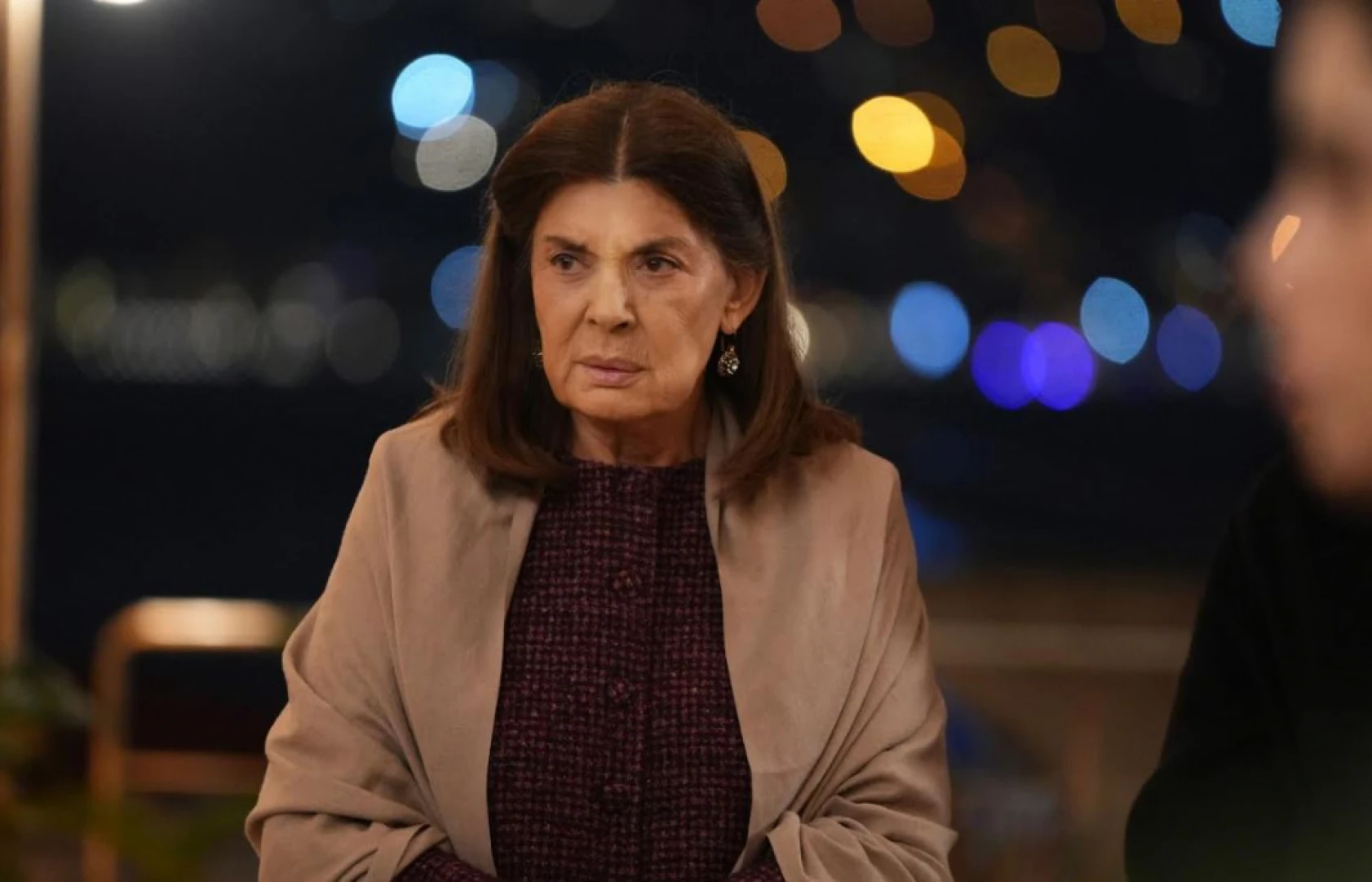 Yalı Çapkını'nda Seyran, Ferit'ten kaçamıyor