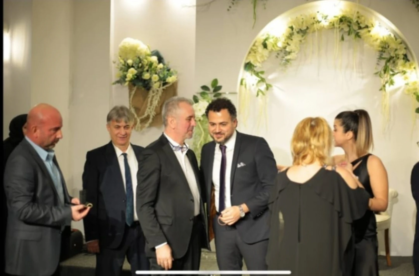 Furkan Dede ve Berçin Tavukçuoğlu nişanlandı