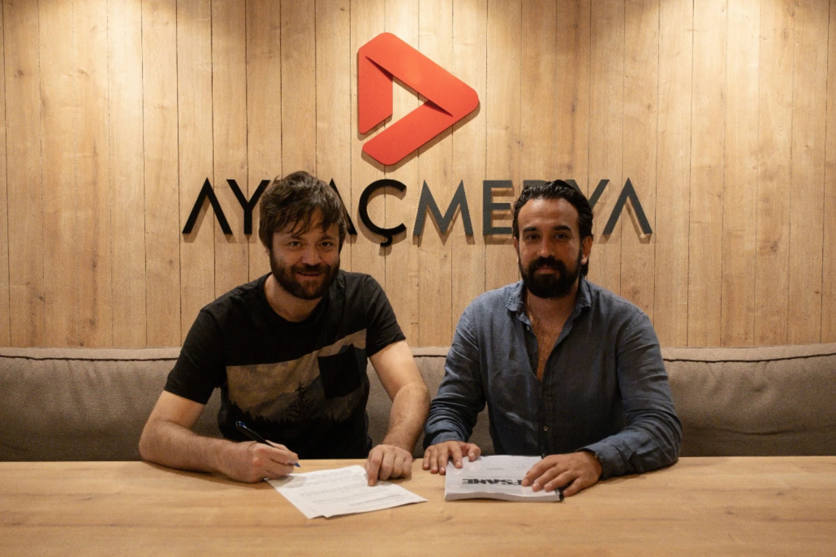 Ahmet Kural'lı 'Efsane' filmi geliyor