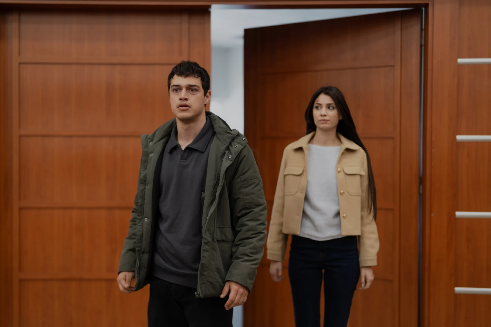 Sahipsizler'de Azize ve Devran arasında ipler geriliyor