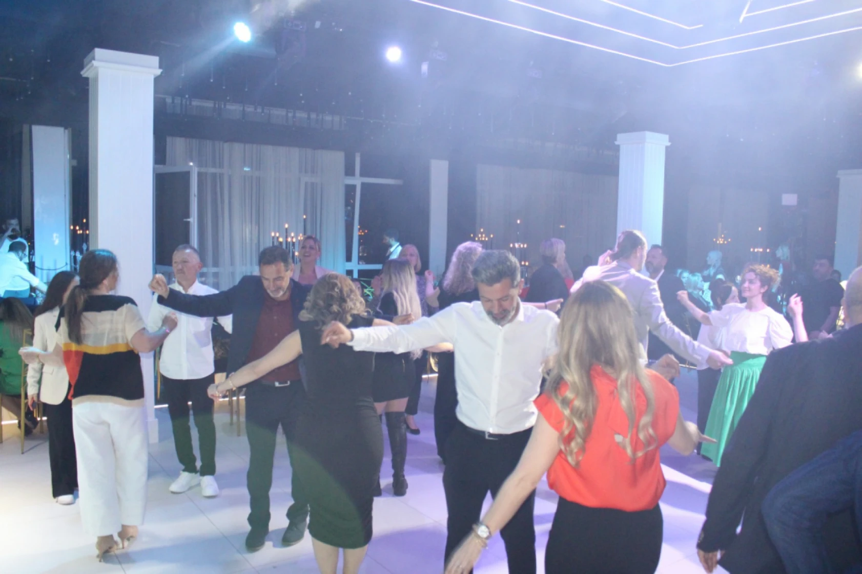 Şarkıcı Baha'dan Amputeliler gecesinde unutulmaz konser