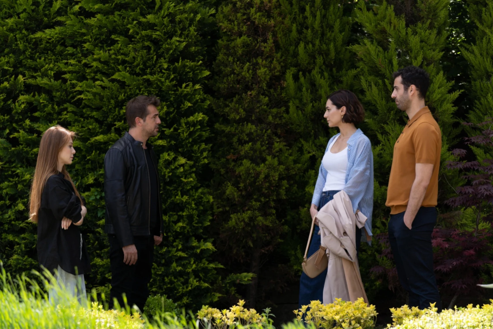 Çöp Adam'da Peri, Bülent ve İpek'i kurtarmaya çalışıyor