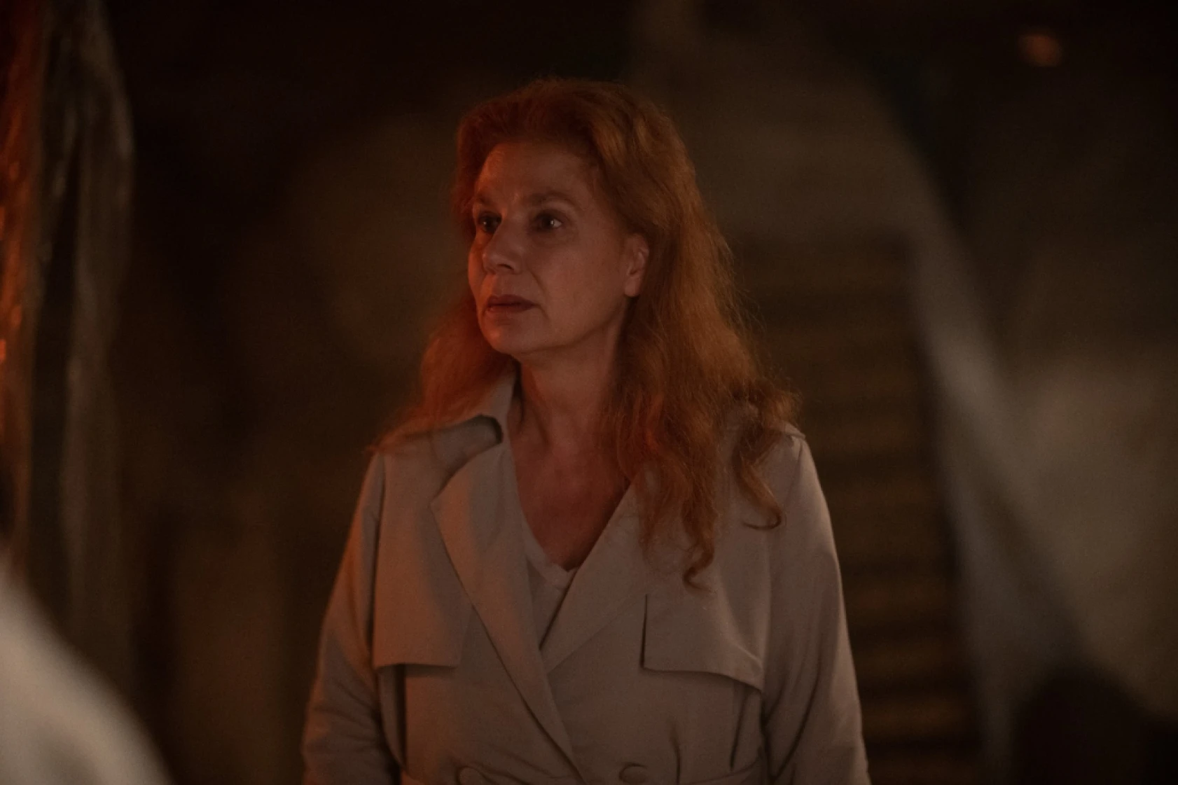 Çöp Adam'da Peri, Bülent ve İpek'i kurtarmaya çalışıyor