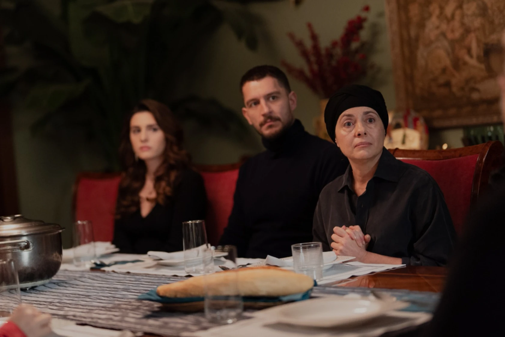 Sakla Beni'de İncila, Kadir'le evlenmek istiyor