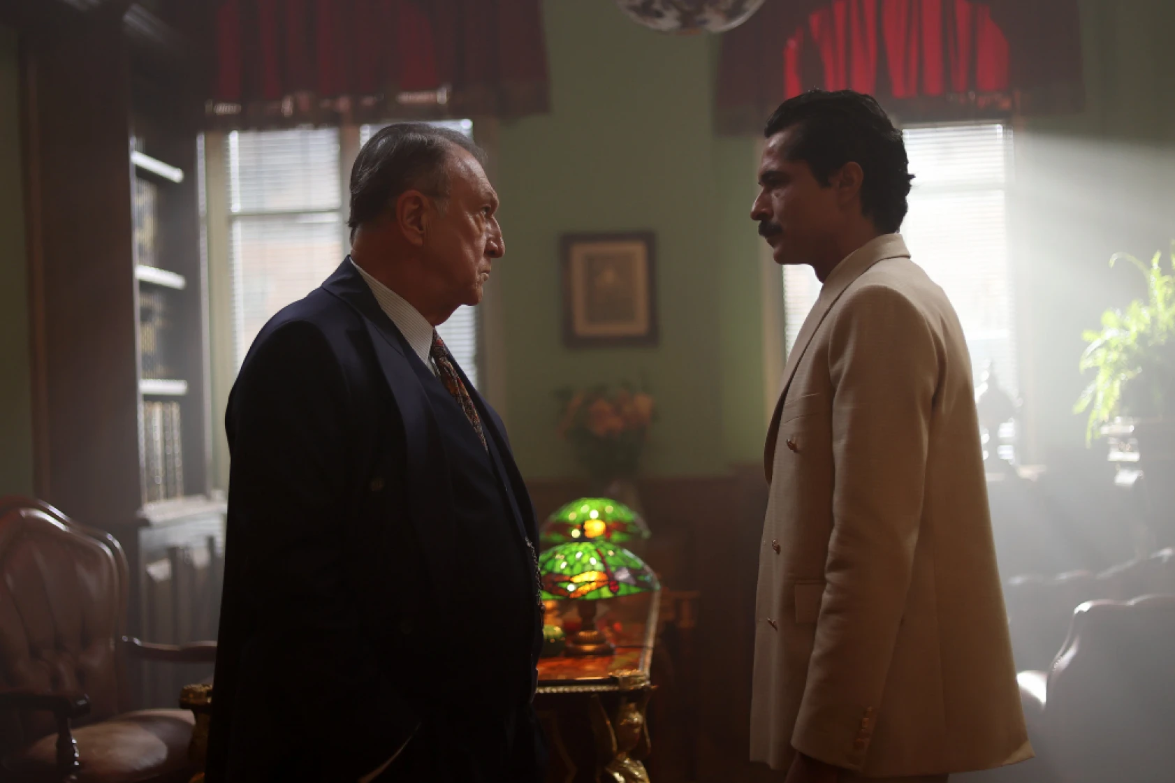 Sen Ağlama İstanbul'da Şehrazat ve Ferhat için umut ışığı