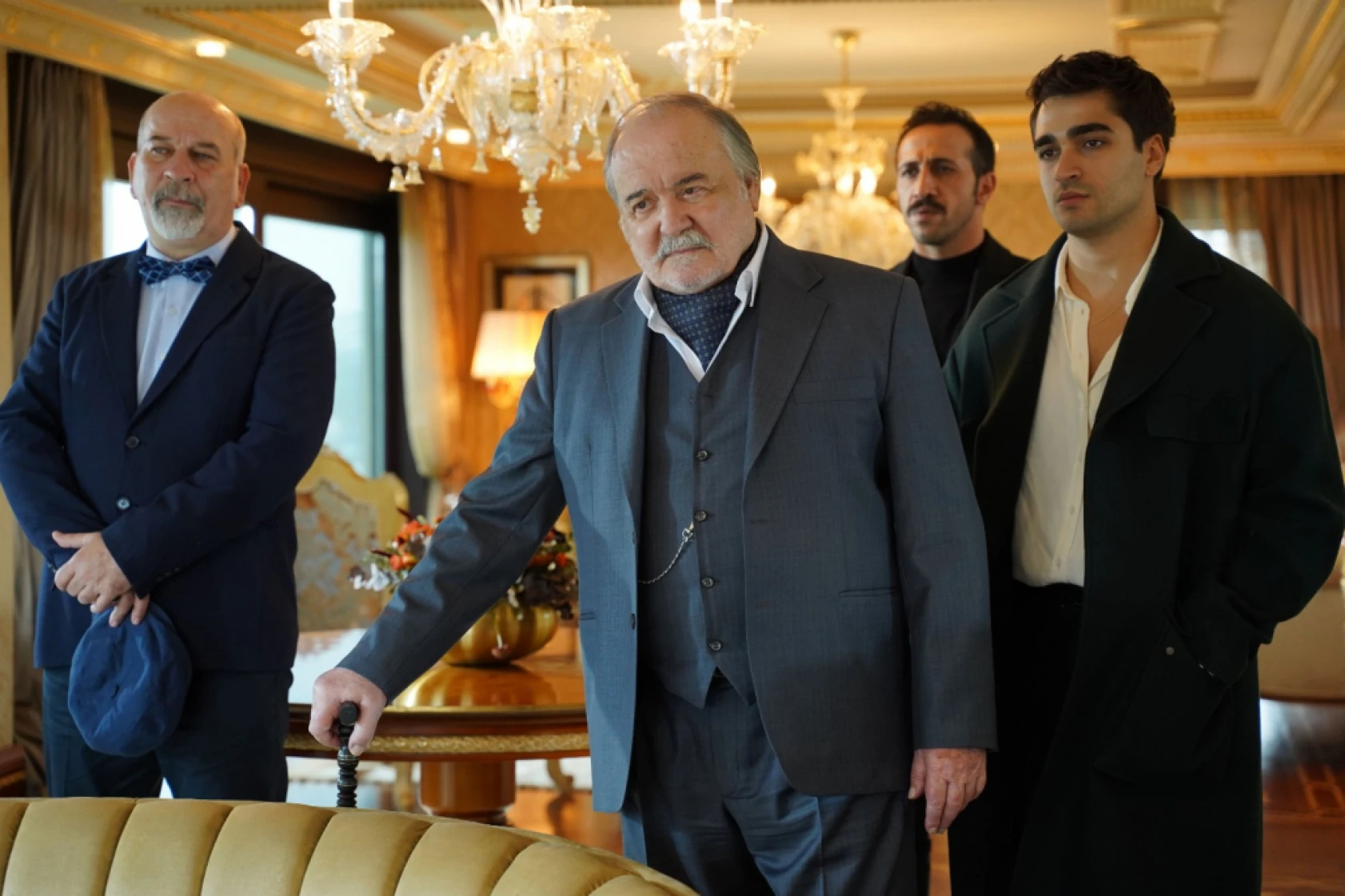 Yalı Çapkını'nda Ferit'in zor seçimi