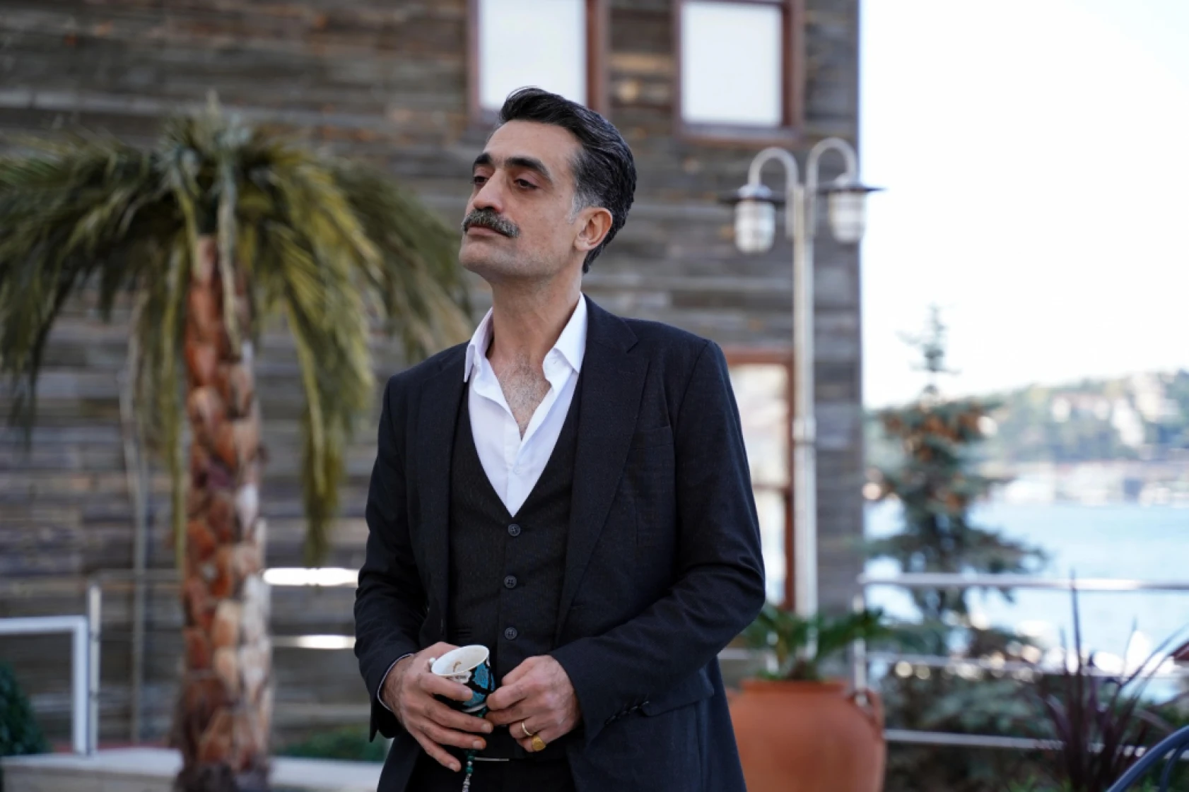 Yalı Çapkını'nda Ferit'in zor seçimi