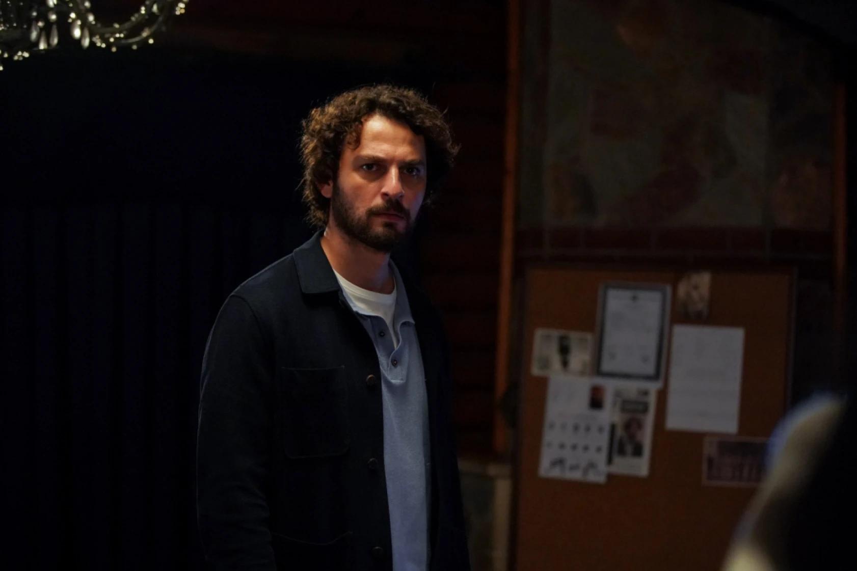 Yüz Yıllık Mucize'de Harika, Kemal'in izini sürüyor