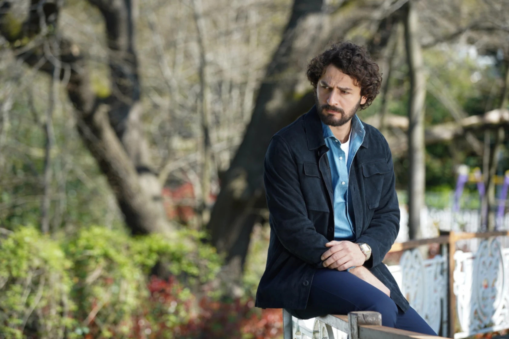 Yüz Yıllık Mucize'de Kemal, Harika'ya evlenme teklifi ediyor