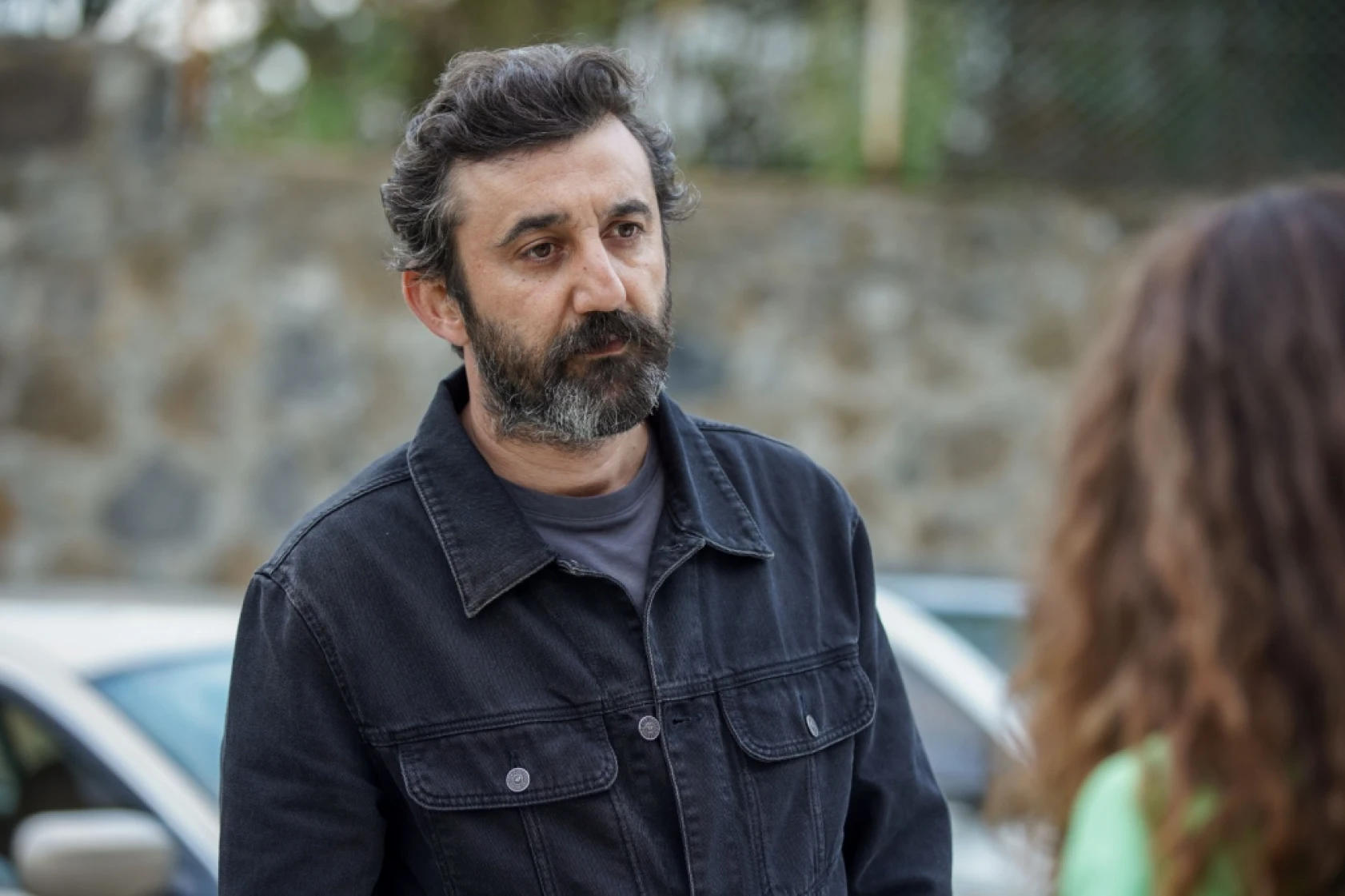 Yüz Yıllık Mucize'de Harika, Kemal'in izini sürüyor