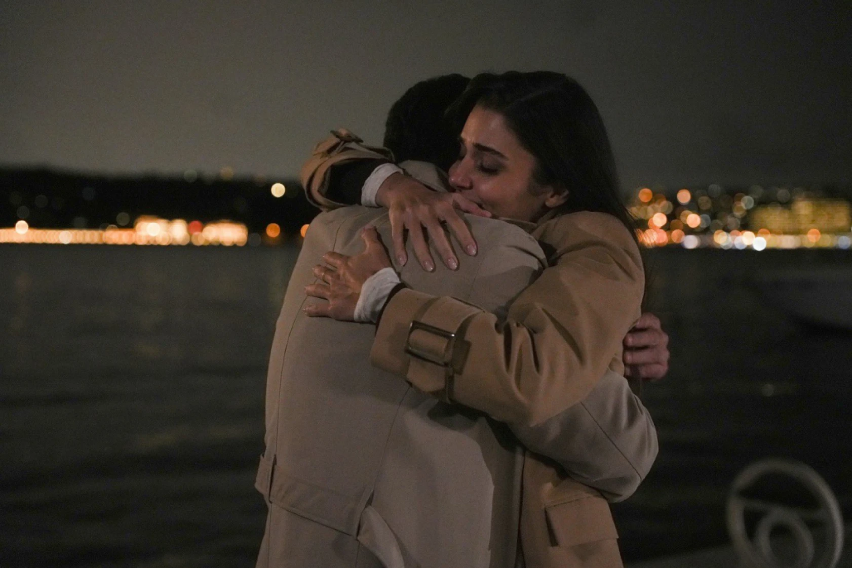 Bambaşka Biri 7. bölüm özet ve kareleri yayınlandı