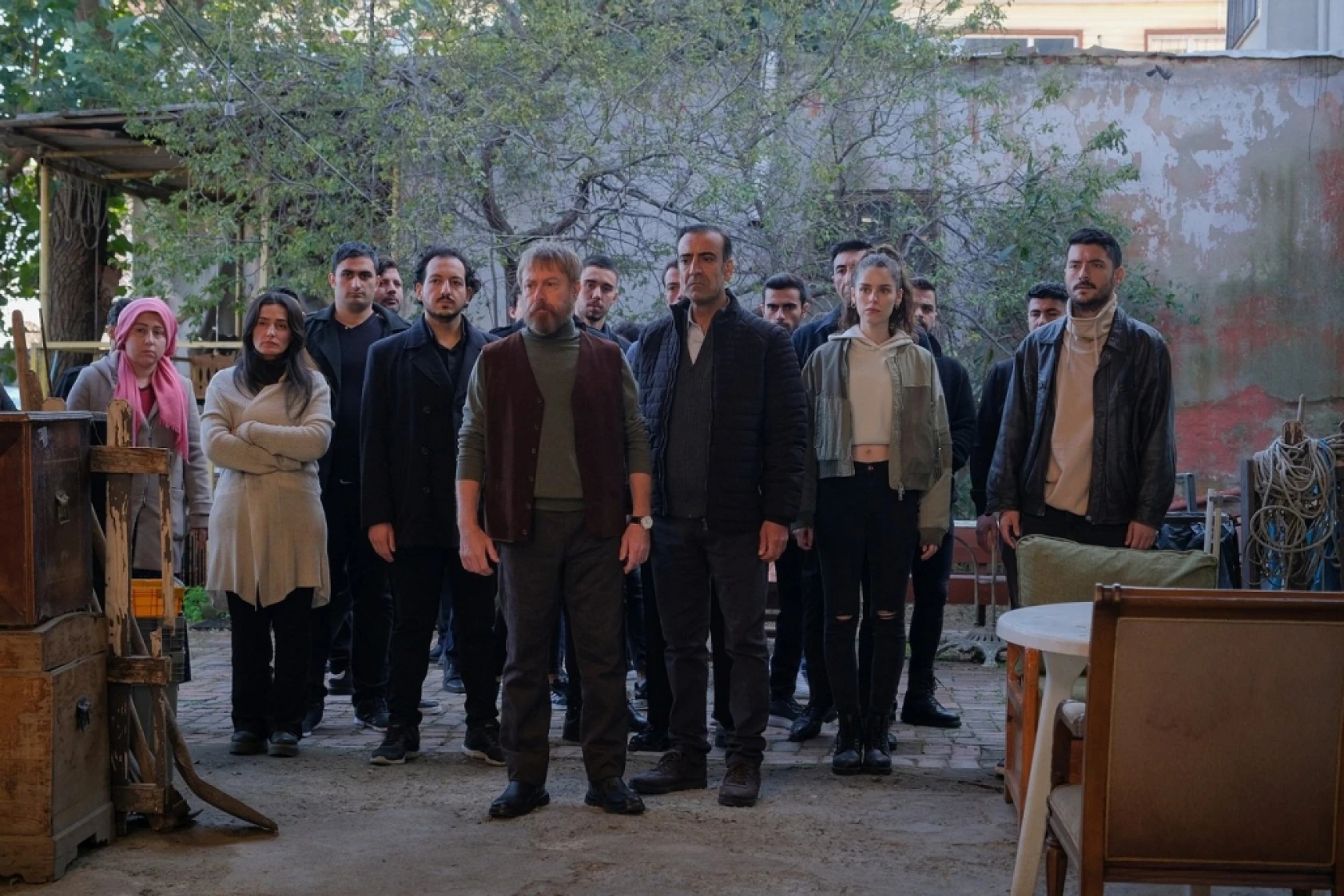 Arak dizisinden yeni kareler yayınlandı