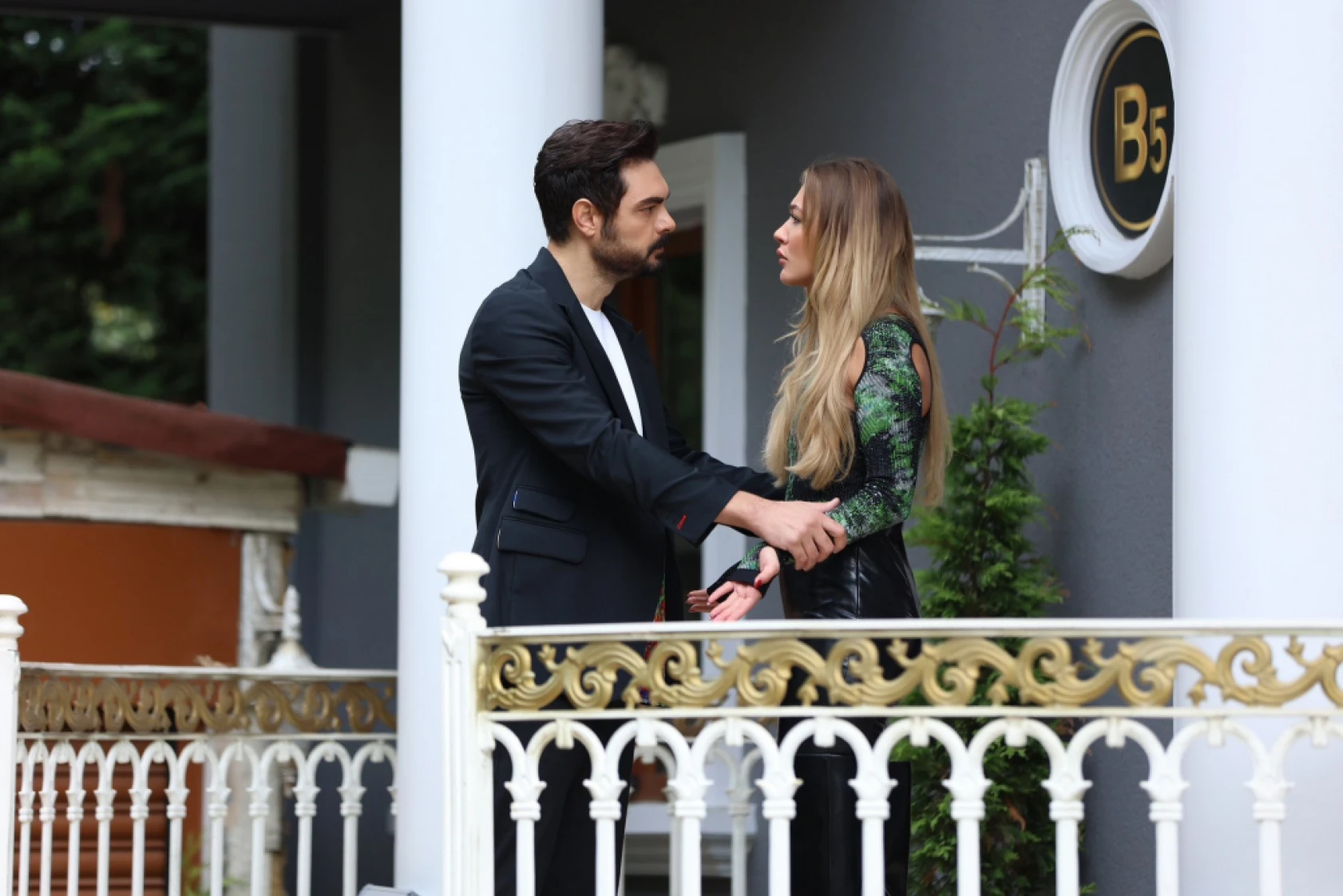 Kirli Sepeti 3. bölüm özet ve fotoğrafları yayınlandı