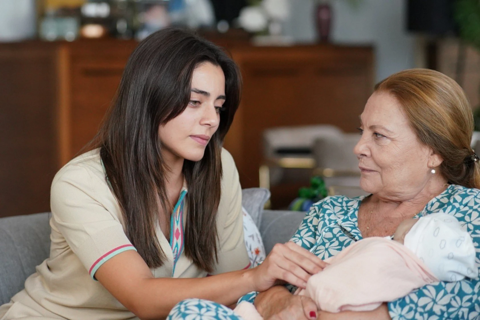 Kızılcık Şerbeti 30. bölüm özet ve kareleri yayınlandı