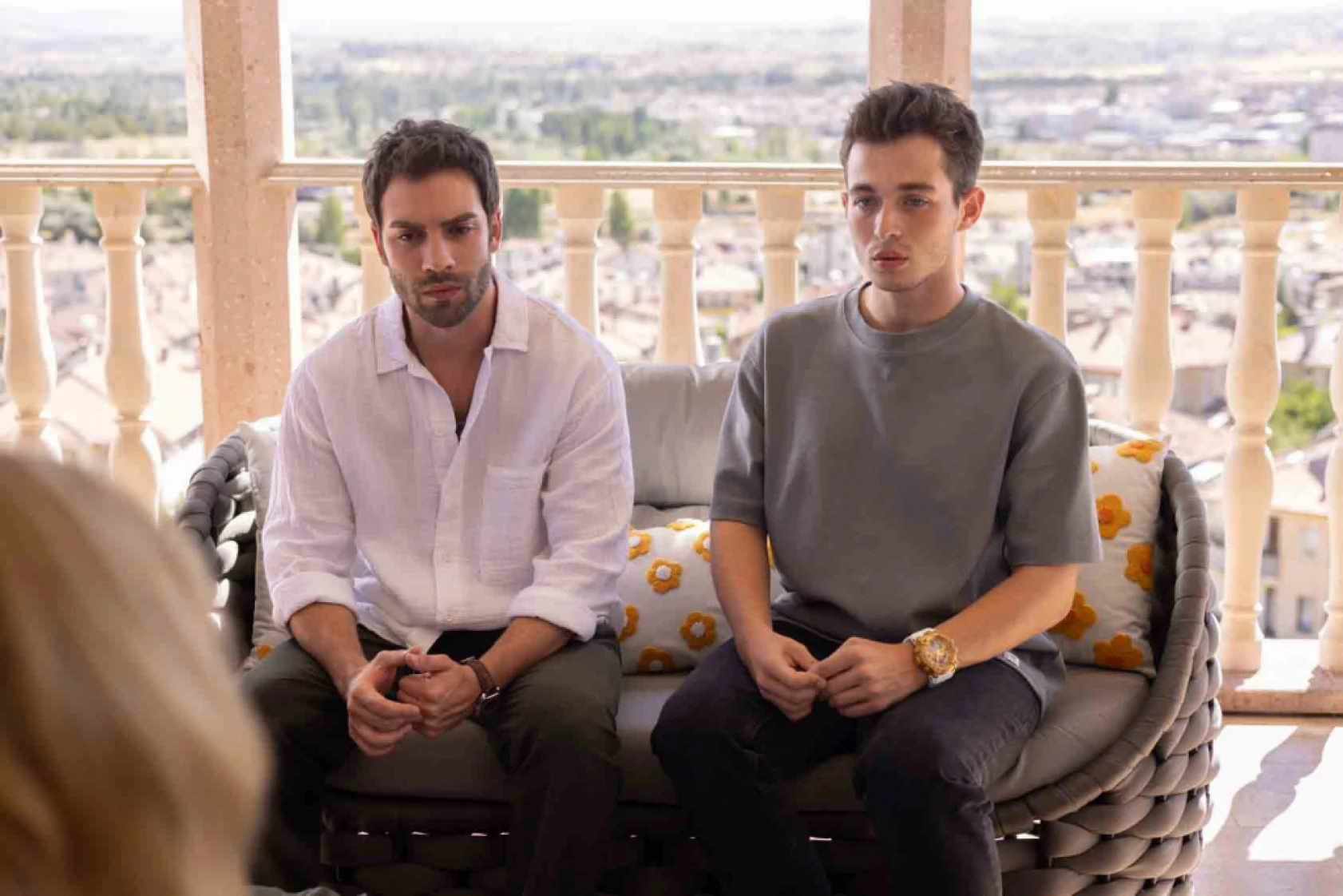 Safir dizisinden yeni kareler paylaşıldı