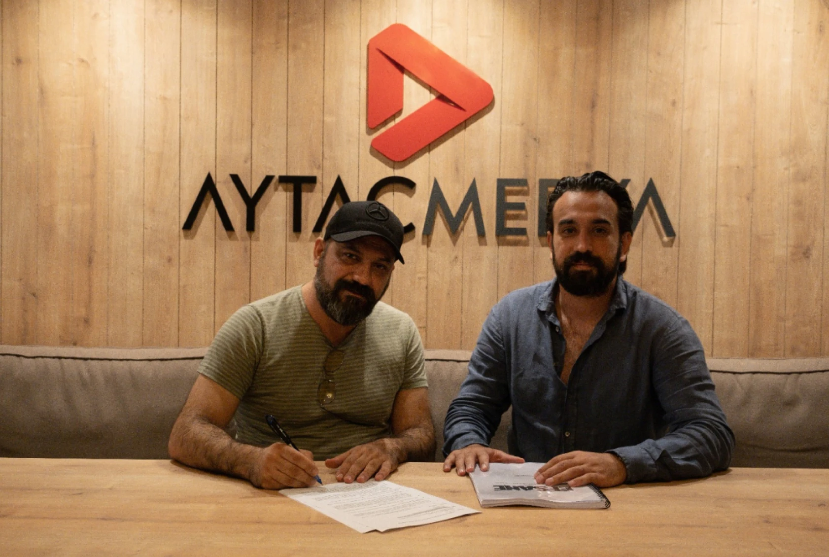 Ahmet Kural'lı 'Efsane' filmi geliyor