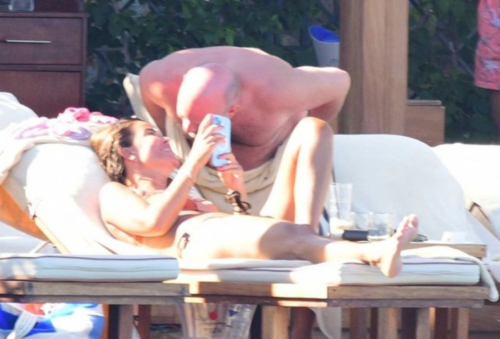 Özlem Yıldız'ın aşk tatili