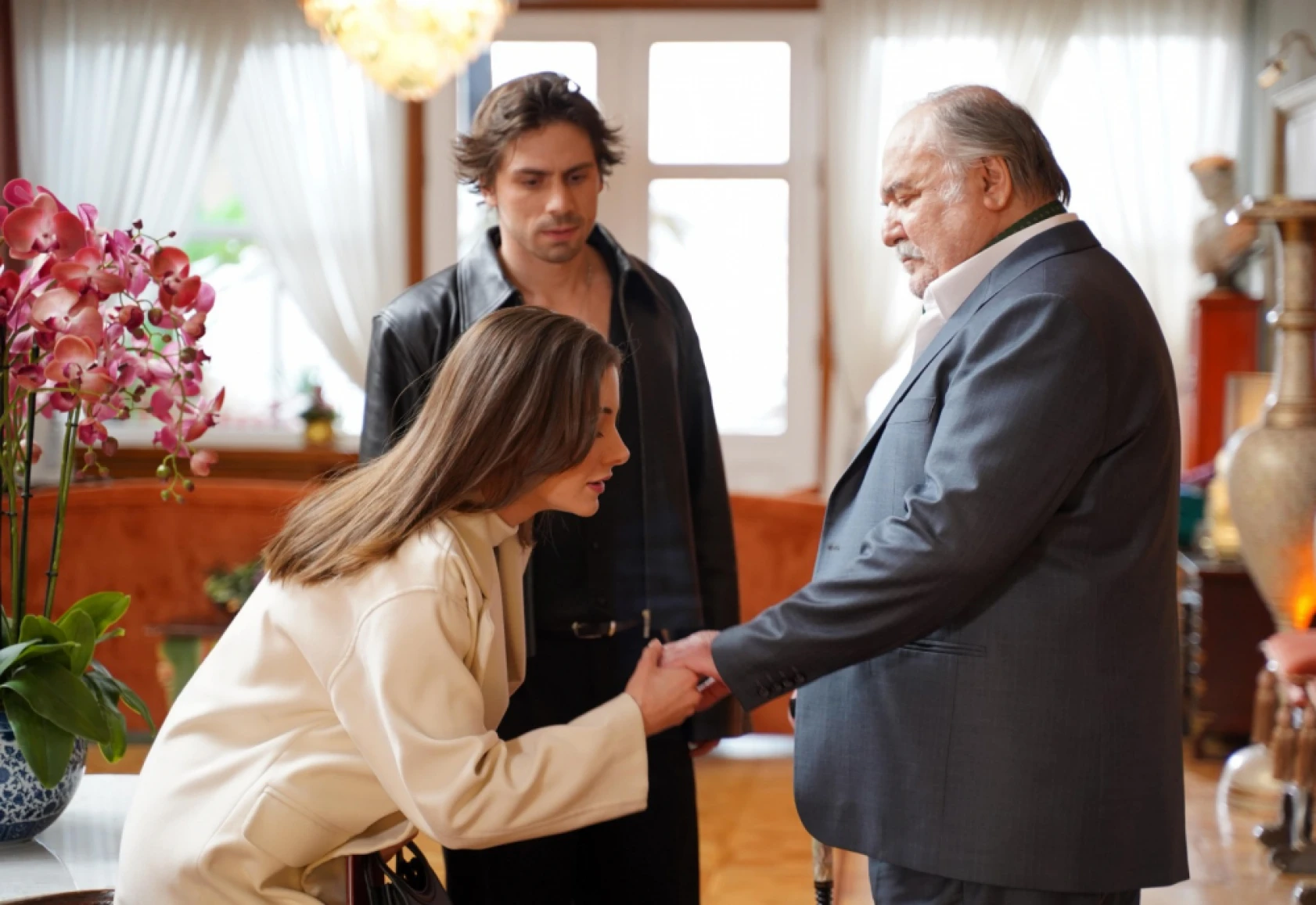 Yalı Çapkını'nda Seyran evi terk ediyor