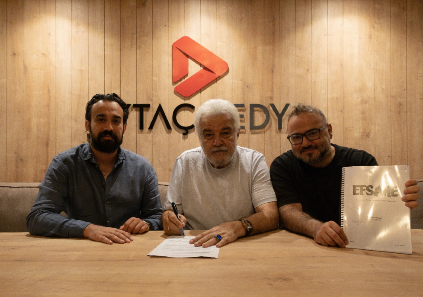 Ahmet Kural'lı 'Efsane' filmi geliyor