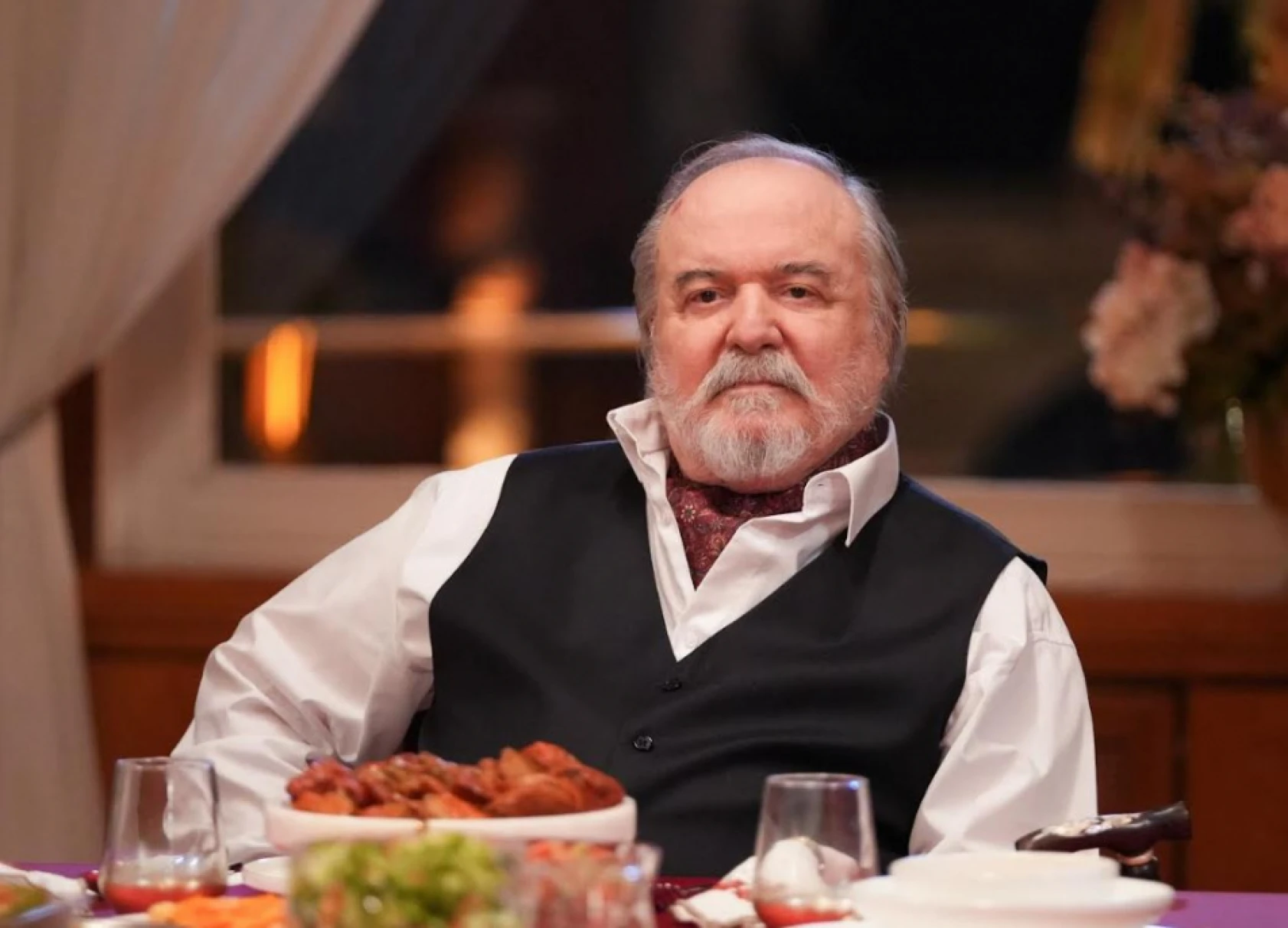 Seyran ve Suna karşı karşıya geliyor