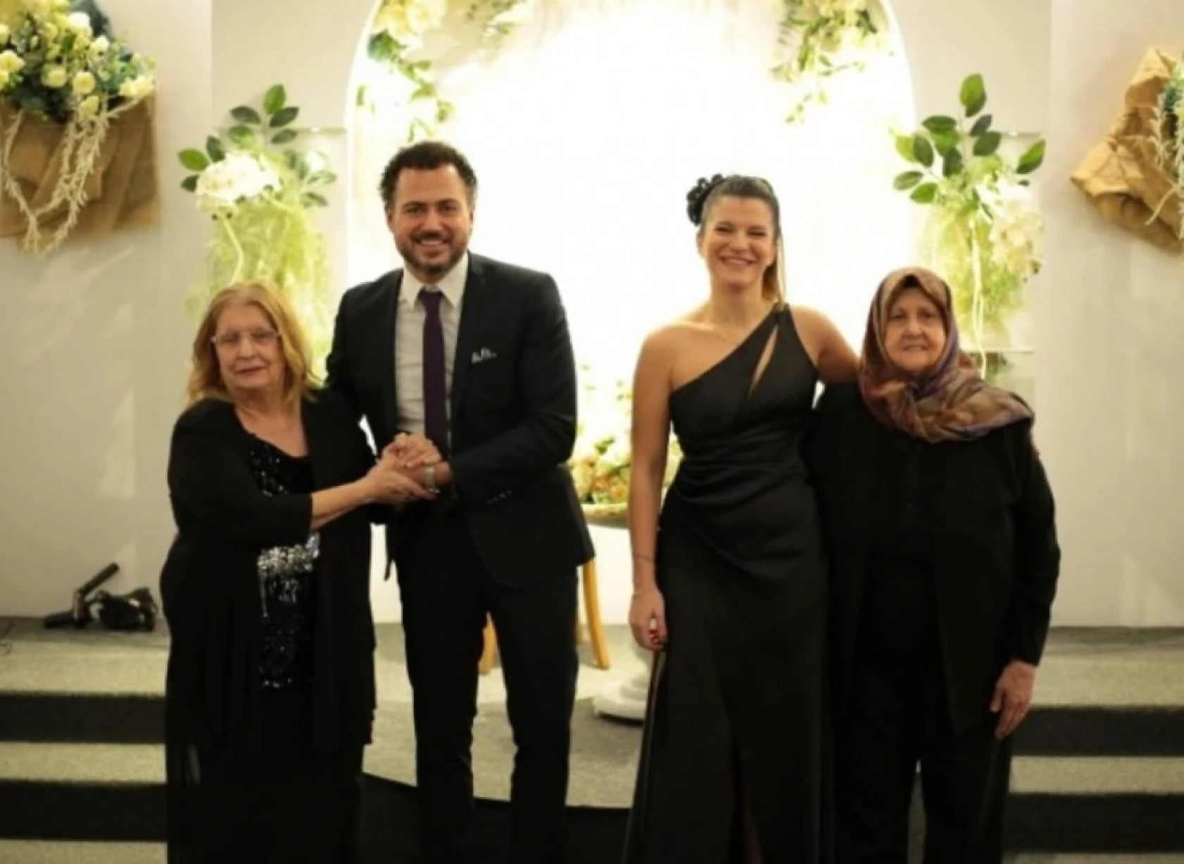 Furkan Dede ve Berçin Tavukçuoğlu nişanlandı