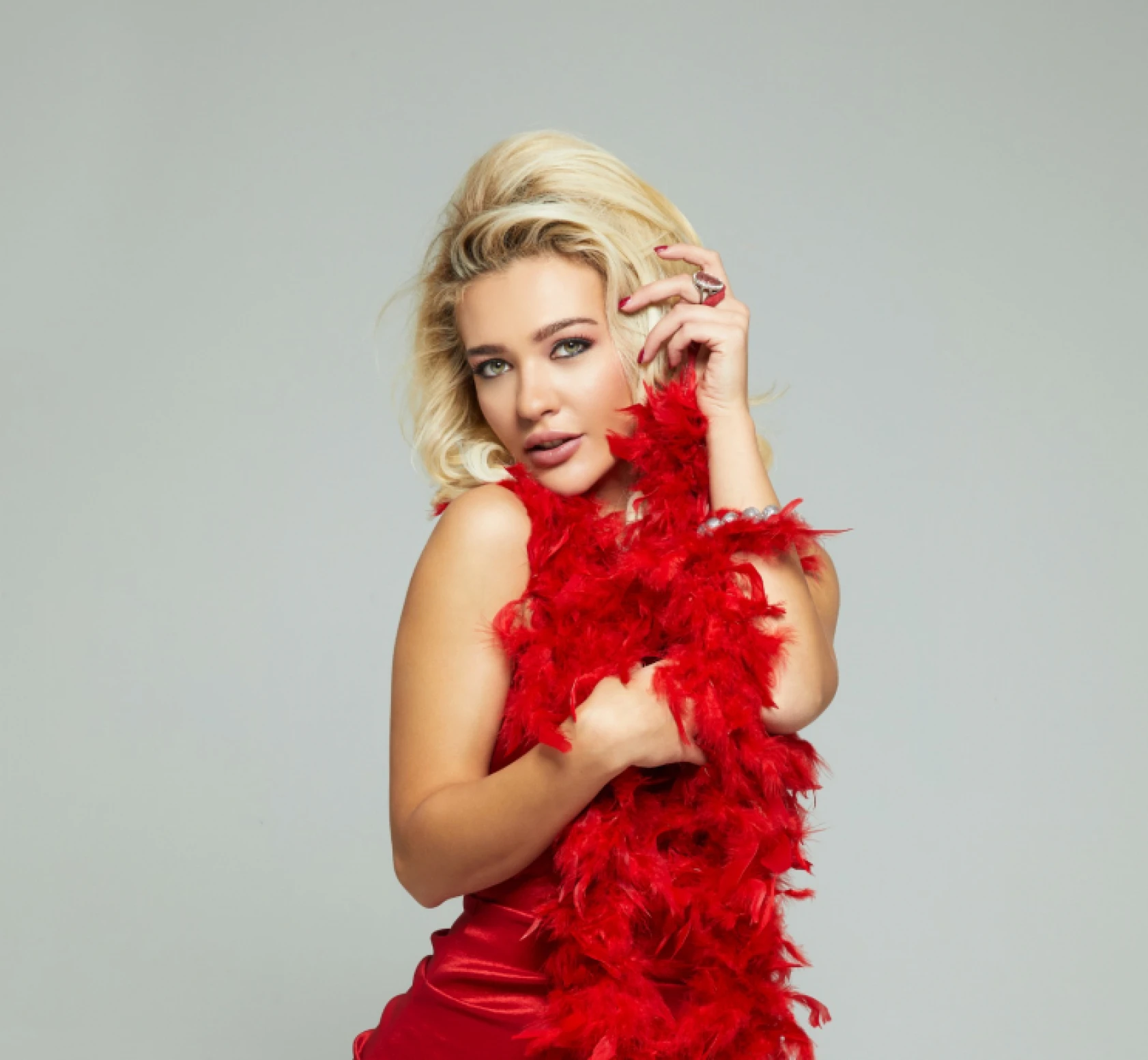 Oyuncu Melisa Döngel'in 90'lar hayranlığı