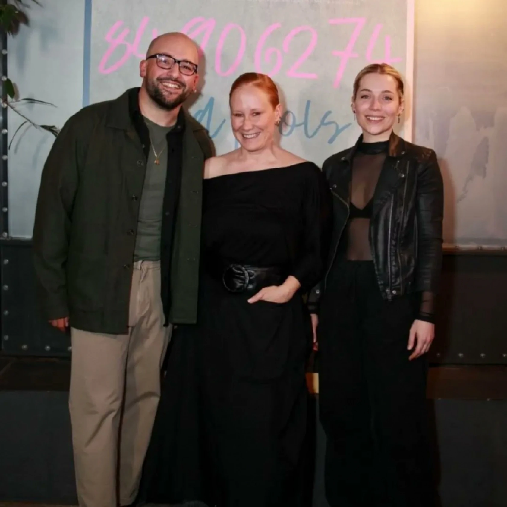 '84 90 62 74/ Old Fools' oyununun prömiyerine ilgi yoğun oldu