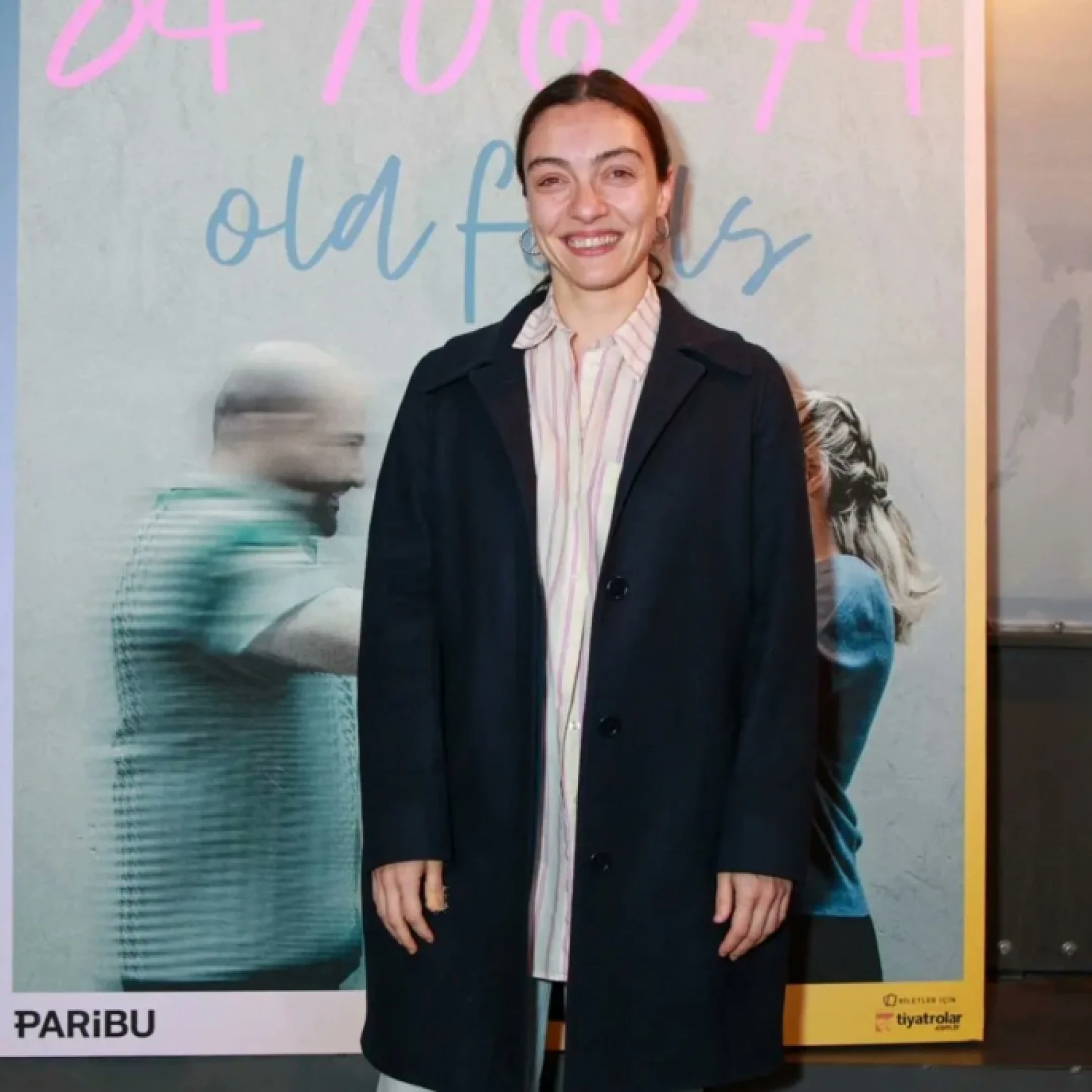 '84 90 62 74/ Old Fools' oyununun prömiyerine ilgi yoğun oldu