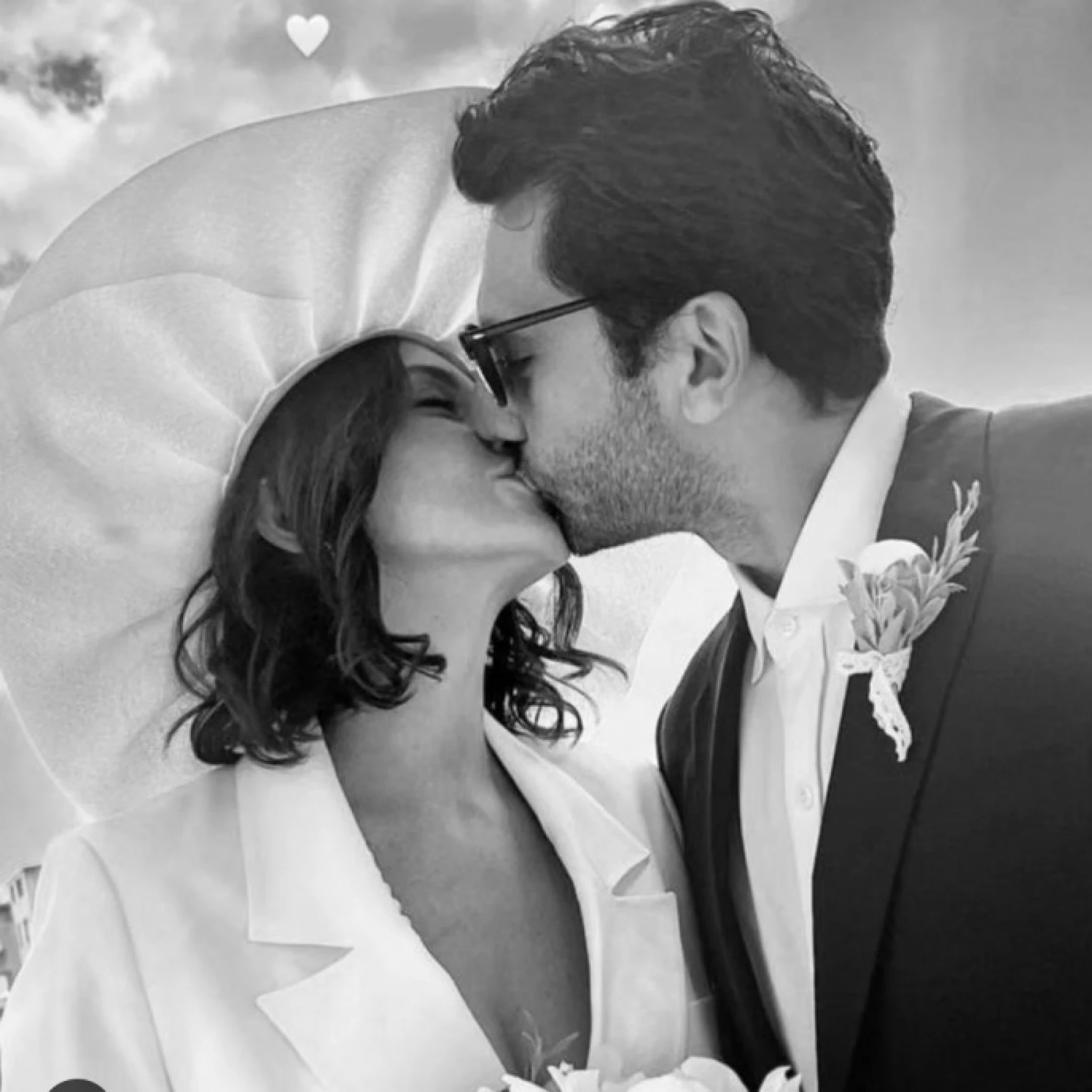 Sürpriz nikah! Kaan Urgancıoğlu ile Burcu Denizer evlendi!