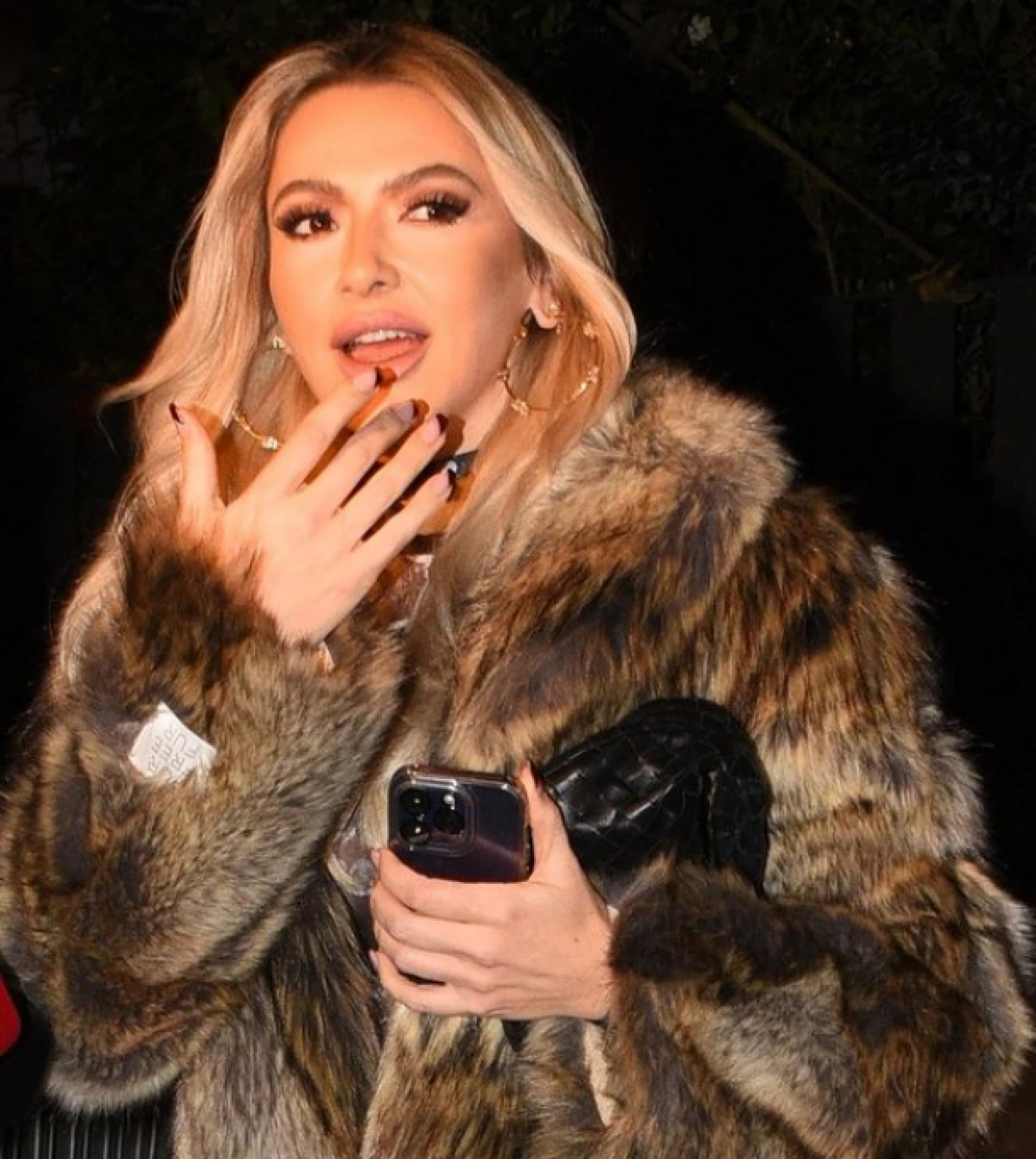 Şarkıcı Hadise, yeni yıldan ne diledi?