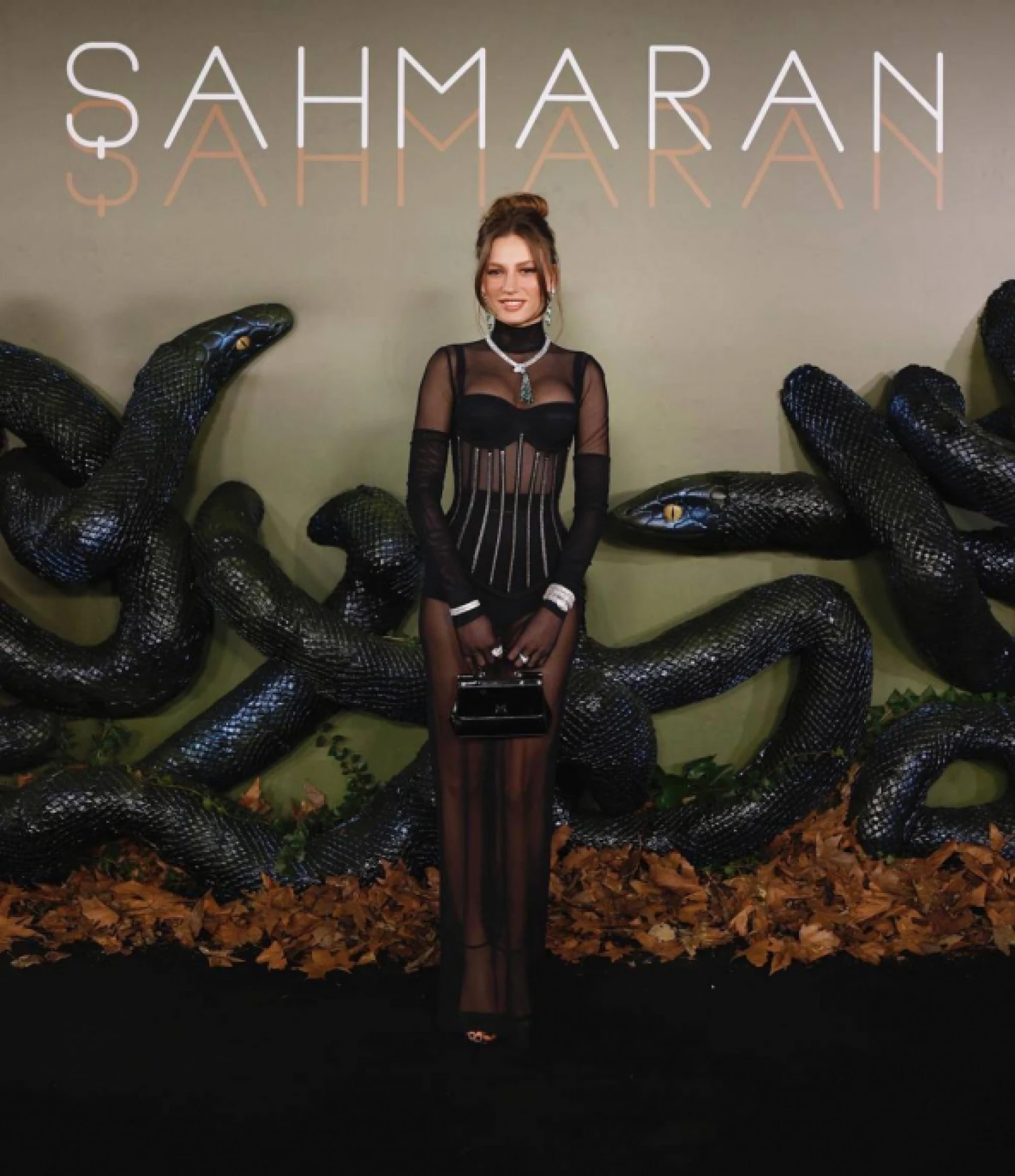 Serenay Sarıkaya'nın kombininin fiyatı dudak uçuklattı