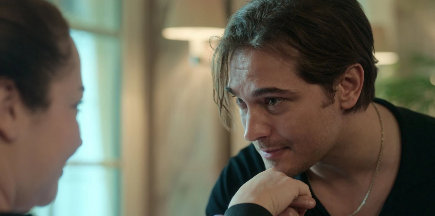 'Tam Bir Centilmen' filmden yeni fotoğraflar paylaşıldı