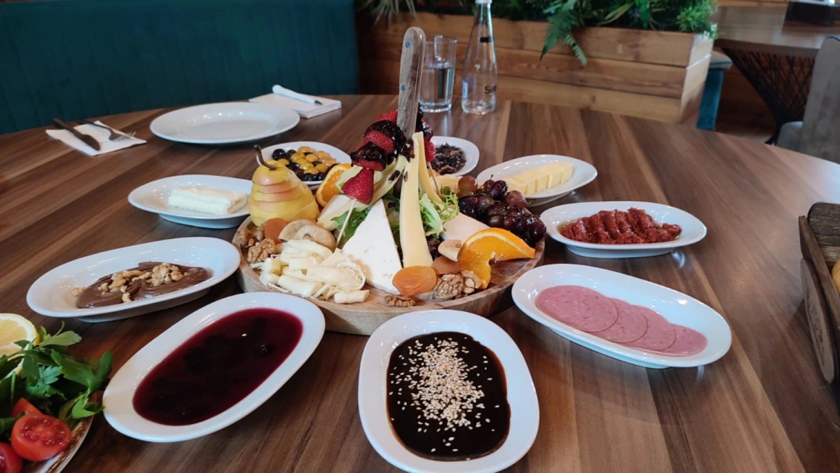 La Mesa Restaurant, popülerliğini arttırıyor