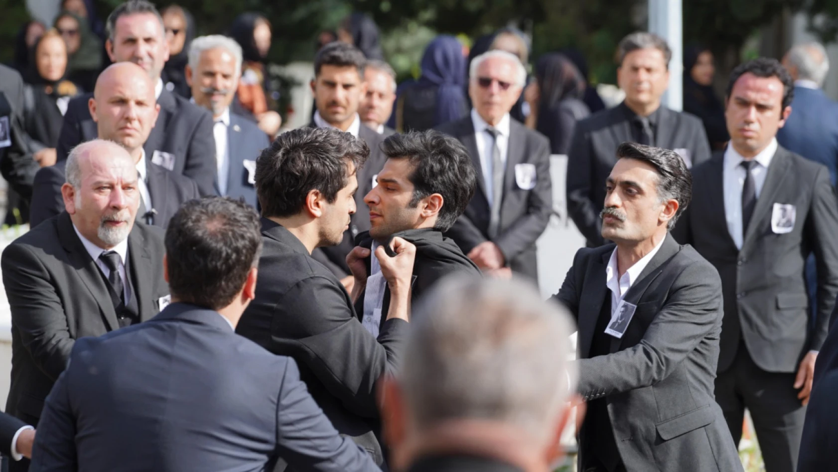 Yalı Çapkını'nda Fuat'ın ölümü dengeleri değiştiriyor