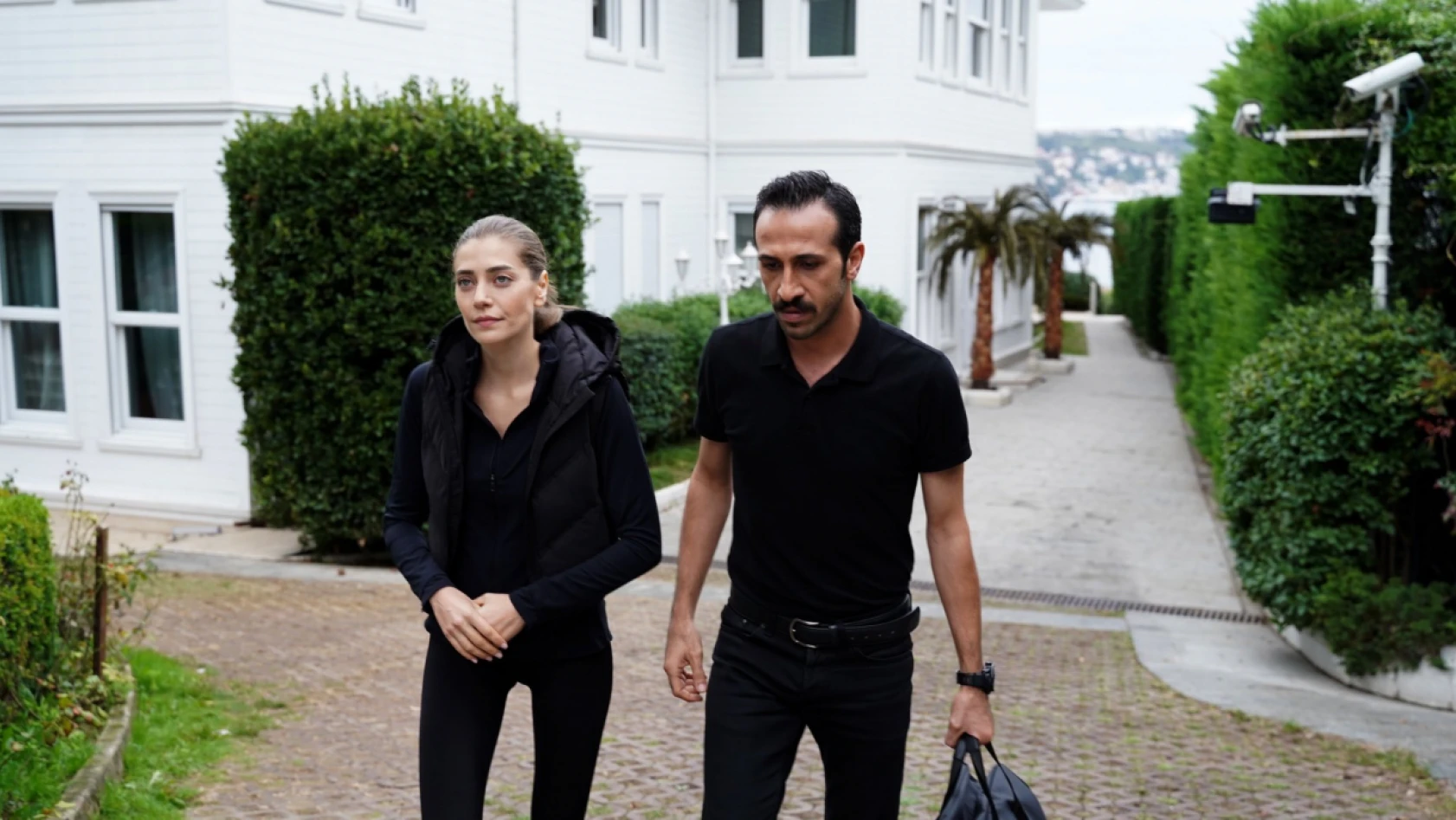 Yalı Çapkını'nda Seyran'dan Sultan'a suçüstü baskın