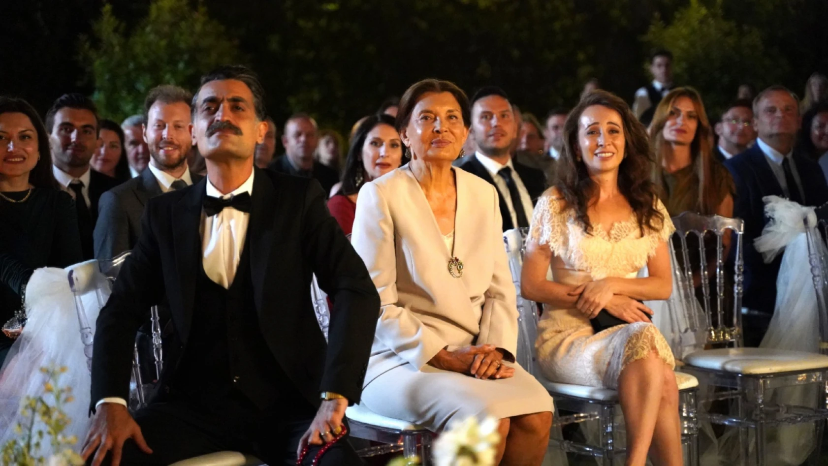 Yalı Çapkını'nda Seyran ve Ferit yeniden evleniyor