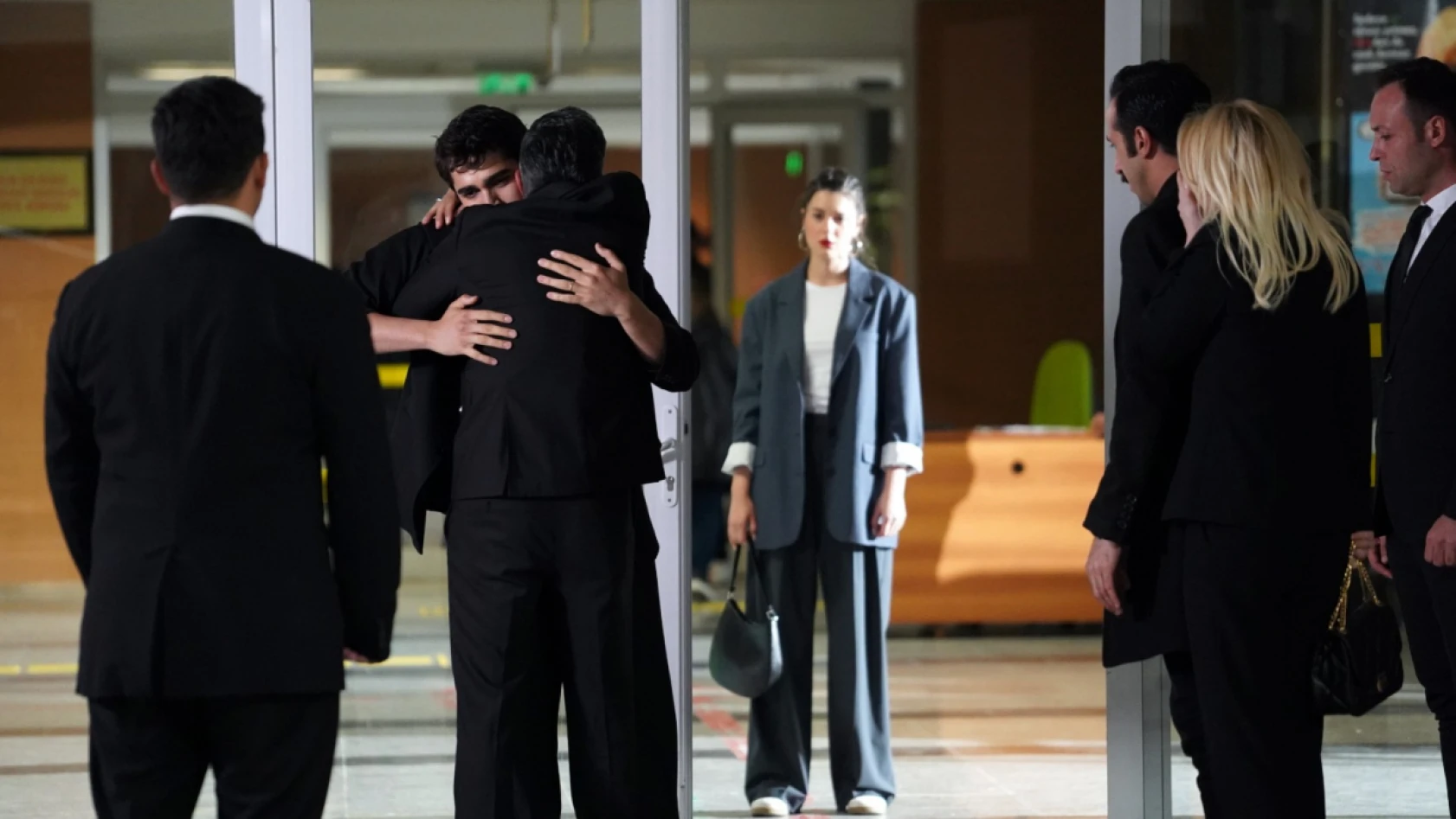 Yalı Çapkını'nda Abidin'den beklenmeyen hamle