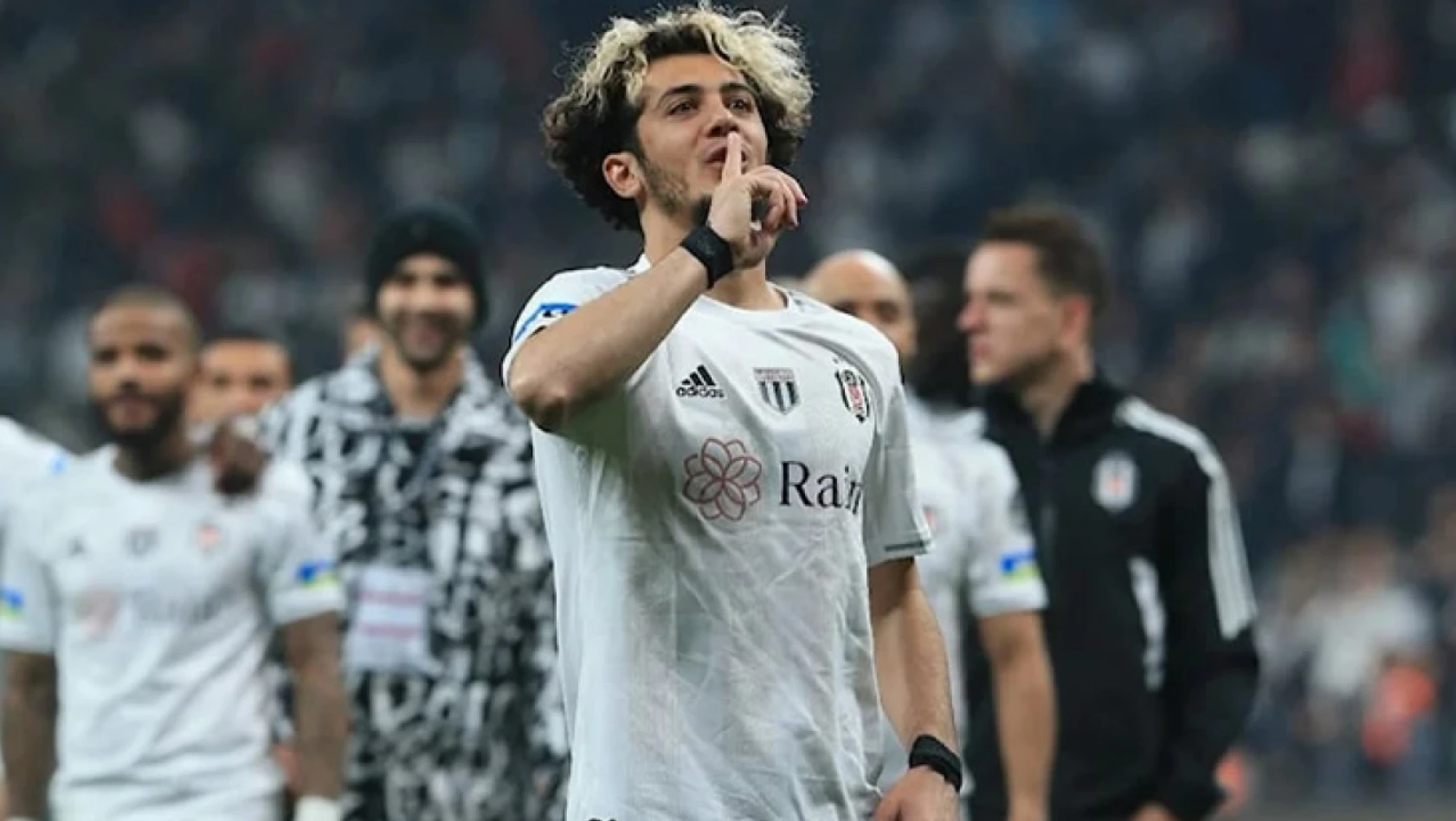 Beşiktaş, Tayfur Bingöl'ü bonservisiyle transfer etti