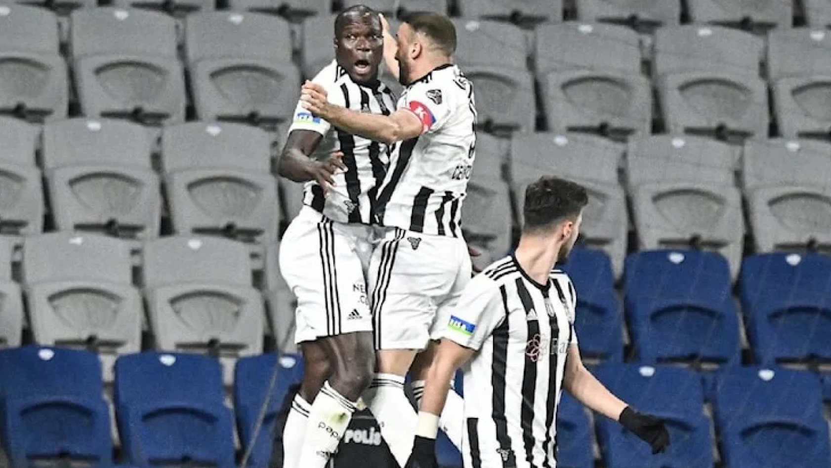 Beşiktaş, zorlu Başakşehir deplasmanından galip döndü