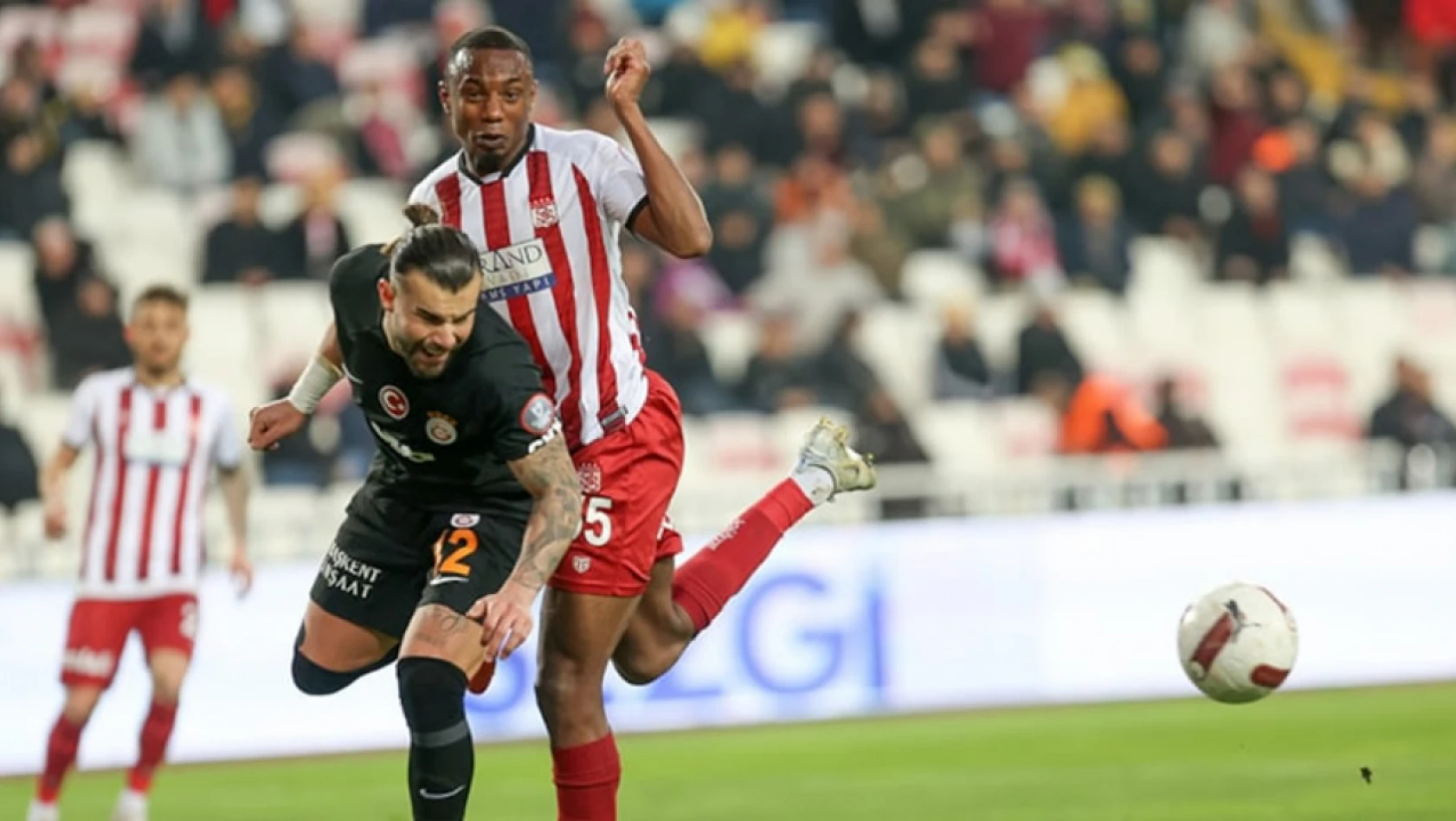 Galatasaray, Sivasspor deplasmanında 2 puan bıraktı: 1-1