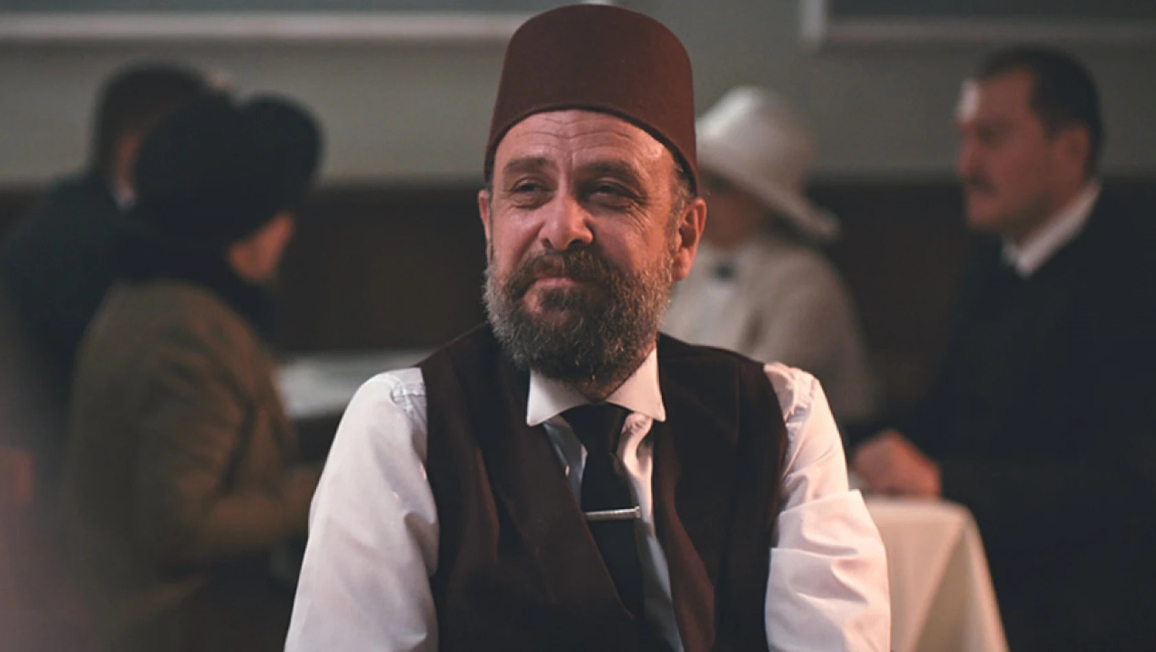 İşgal yılları İstanbul'unun tarihe yön veren karakterleri Zaferin Rengi filminde
