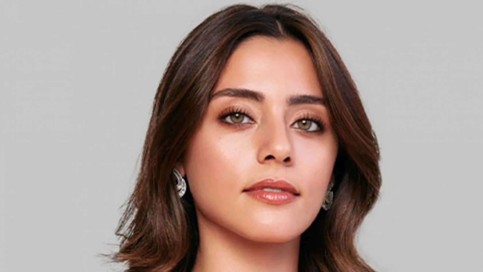 Sıla Türkoğlu, 'Yaşayan En Güzel Kadın' seçildi