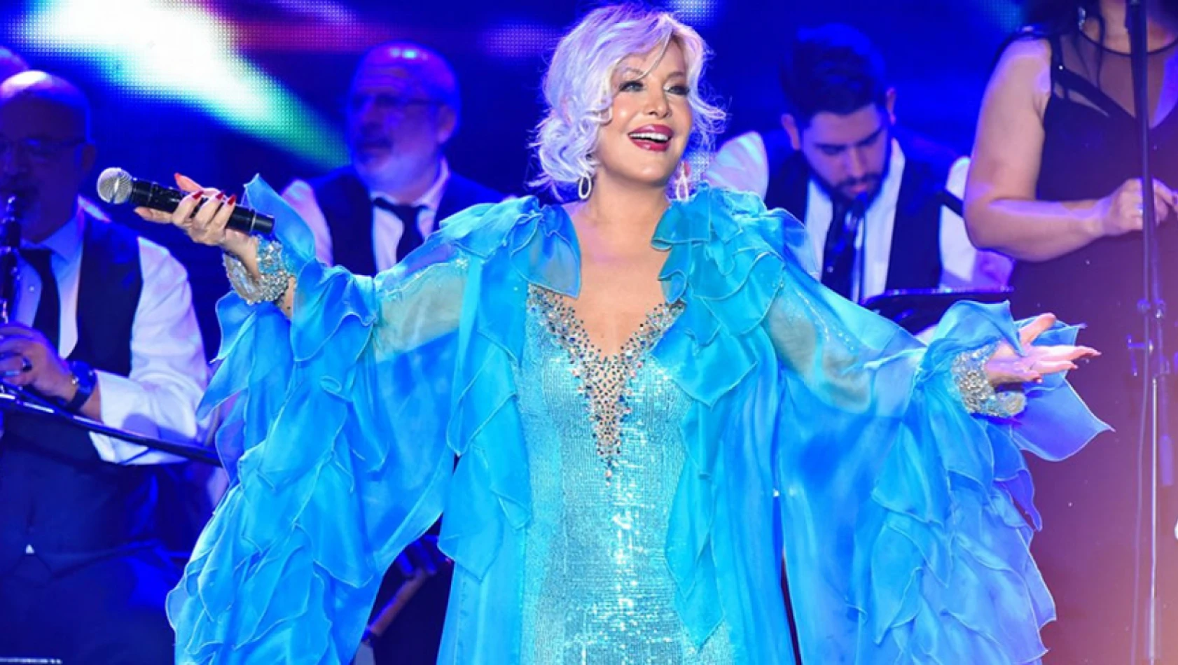 Emel Sayın, 30 Eylül'de Harbiye'de konser verecek