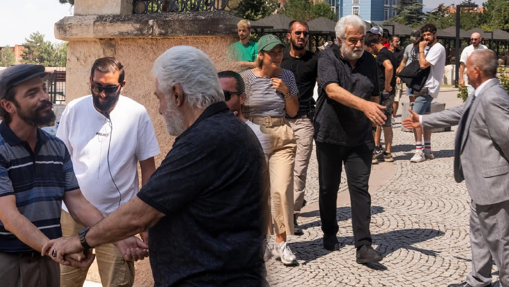 Serdar Gökhan'a Çorum'da sevgi seli