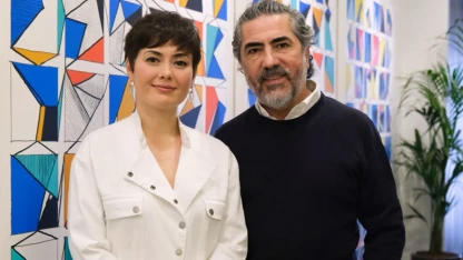 Ünlülerin tercih ettiği Bebek'in ikonik kuaföründe Pop Art sergisi